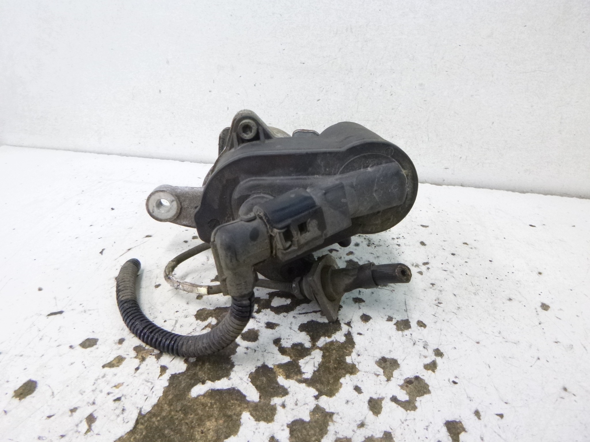 caliper brake rear part left mini motor TRW VW Passat B6 1.9 TDI 2005-2010