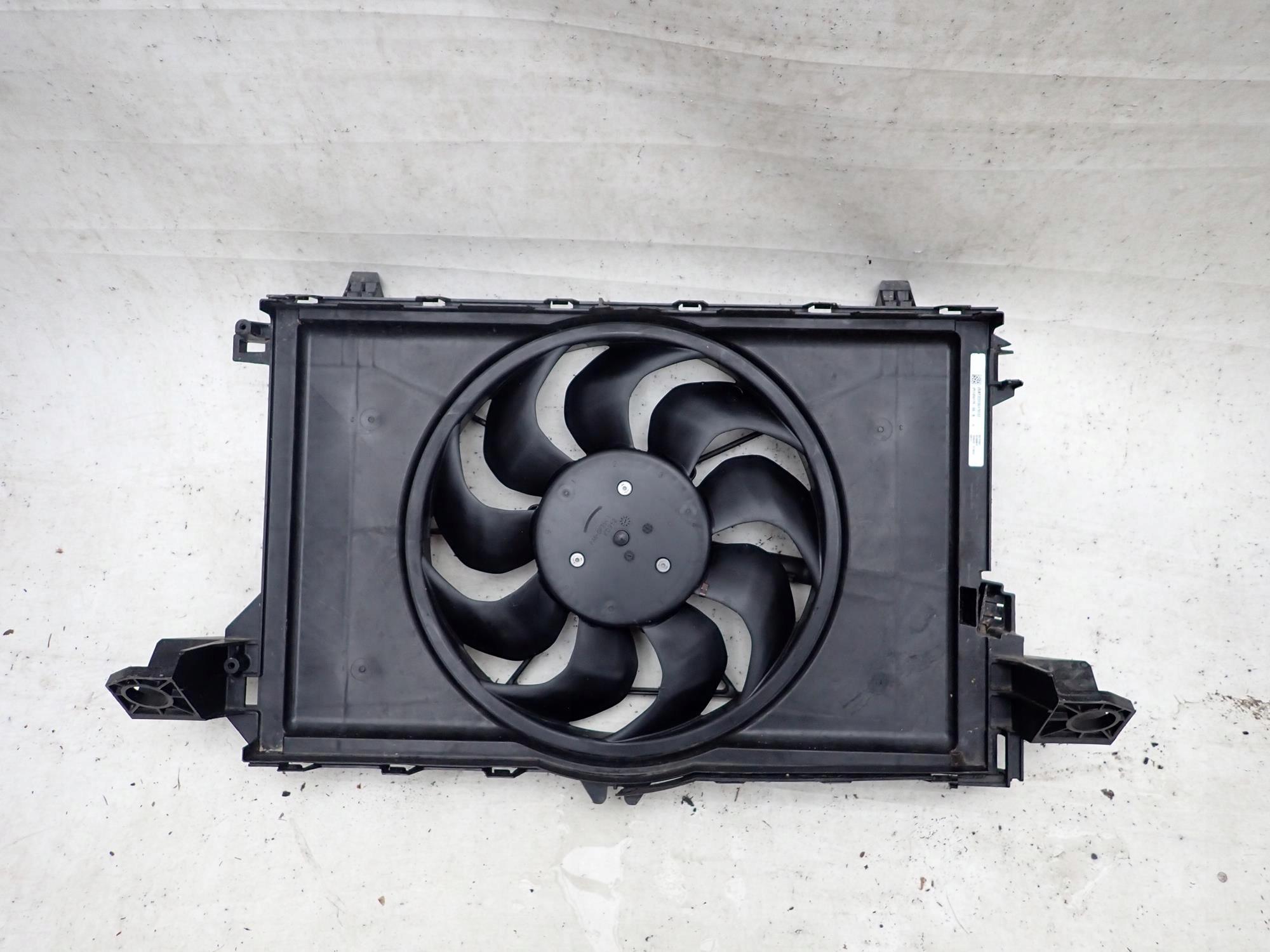TESLA MODEL Y 20-> priečka Prívod chladič ventilátor vrtuľa