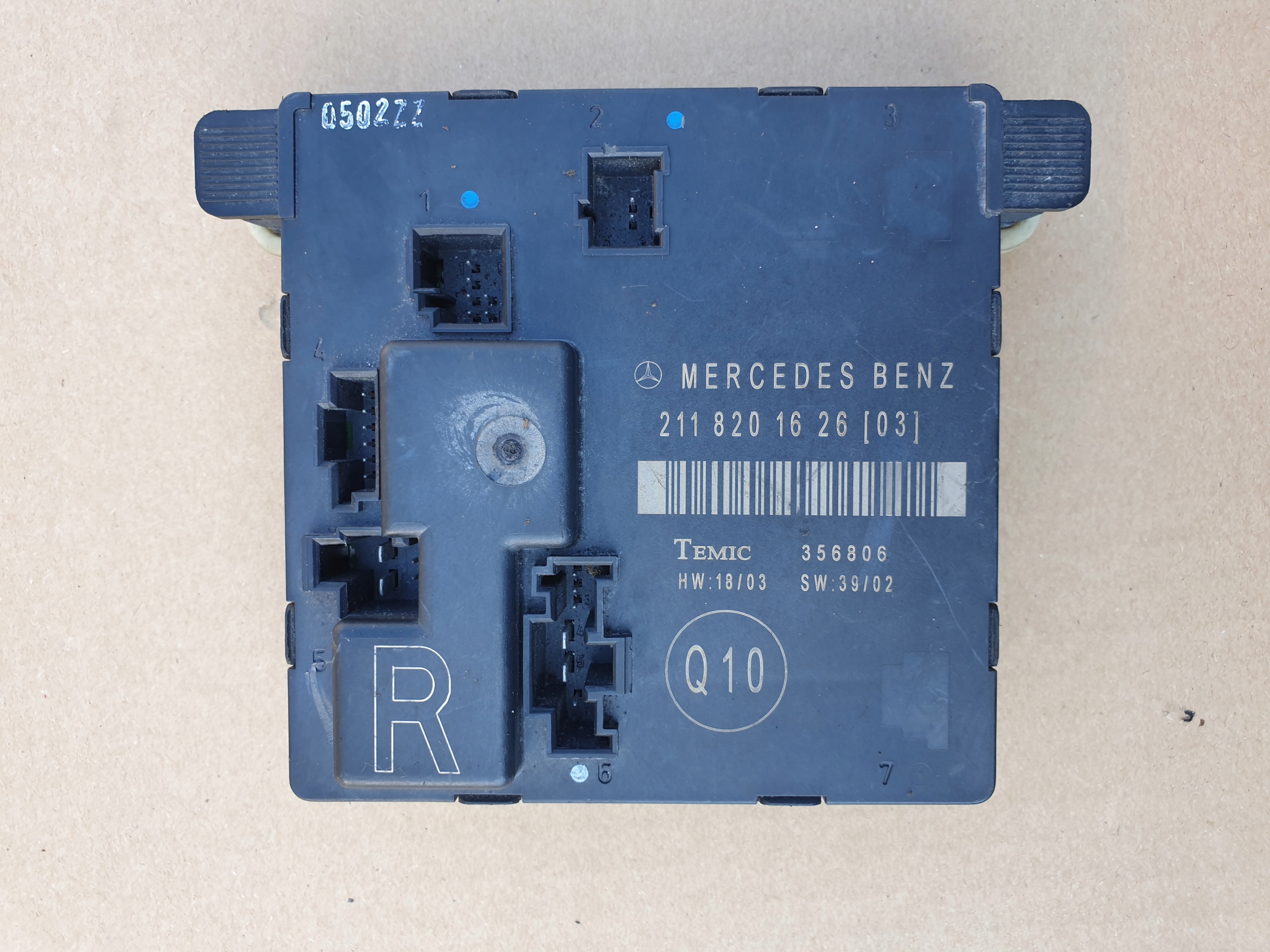 module control unit door right rear MERCEDES E W211 OE EUROPA 2118201626