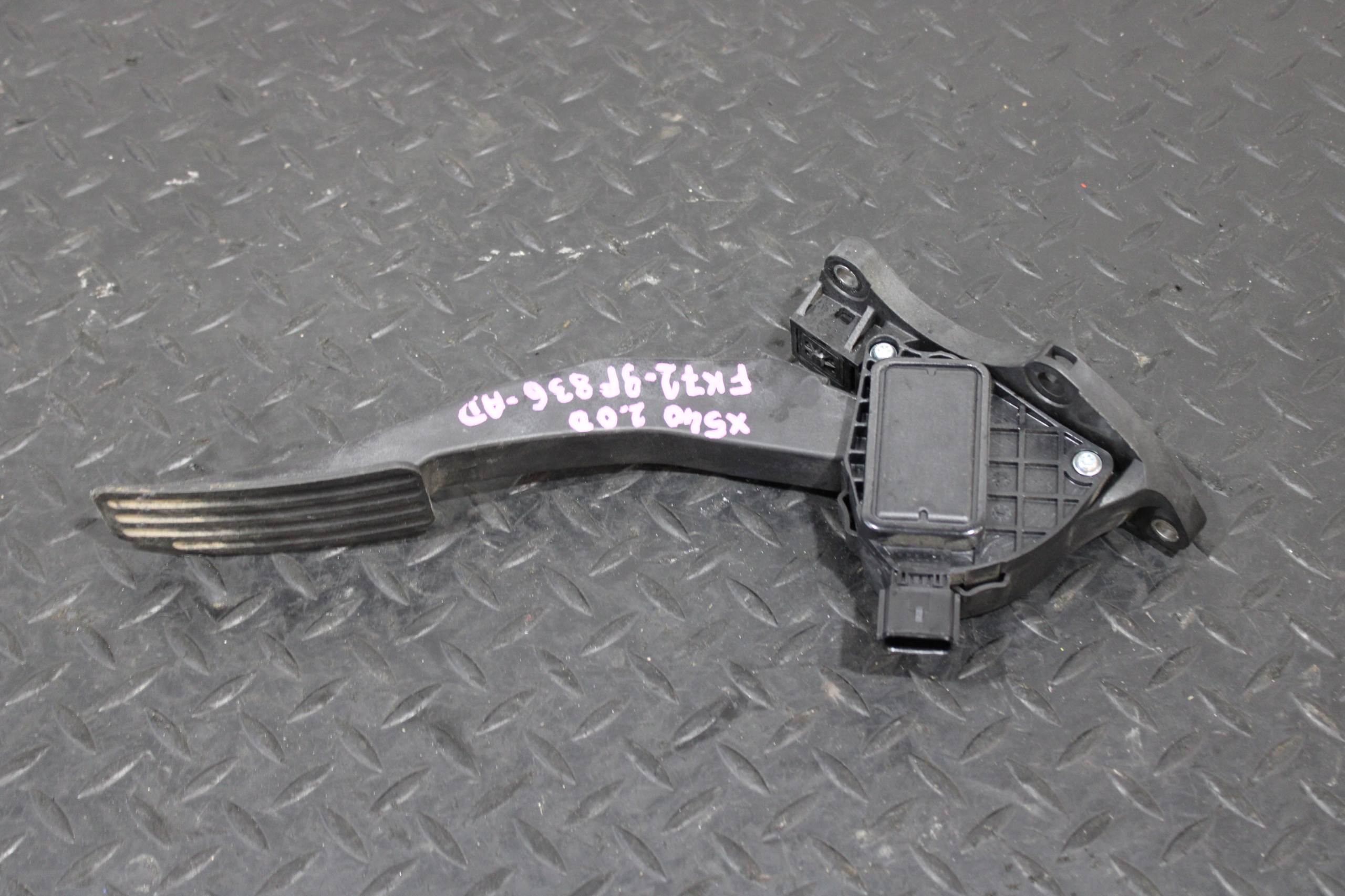 Gaspedal JAGUAR E-PACE X540 S FK72-9F836-AD