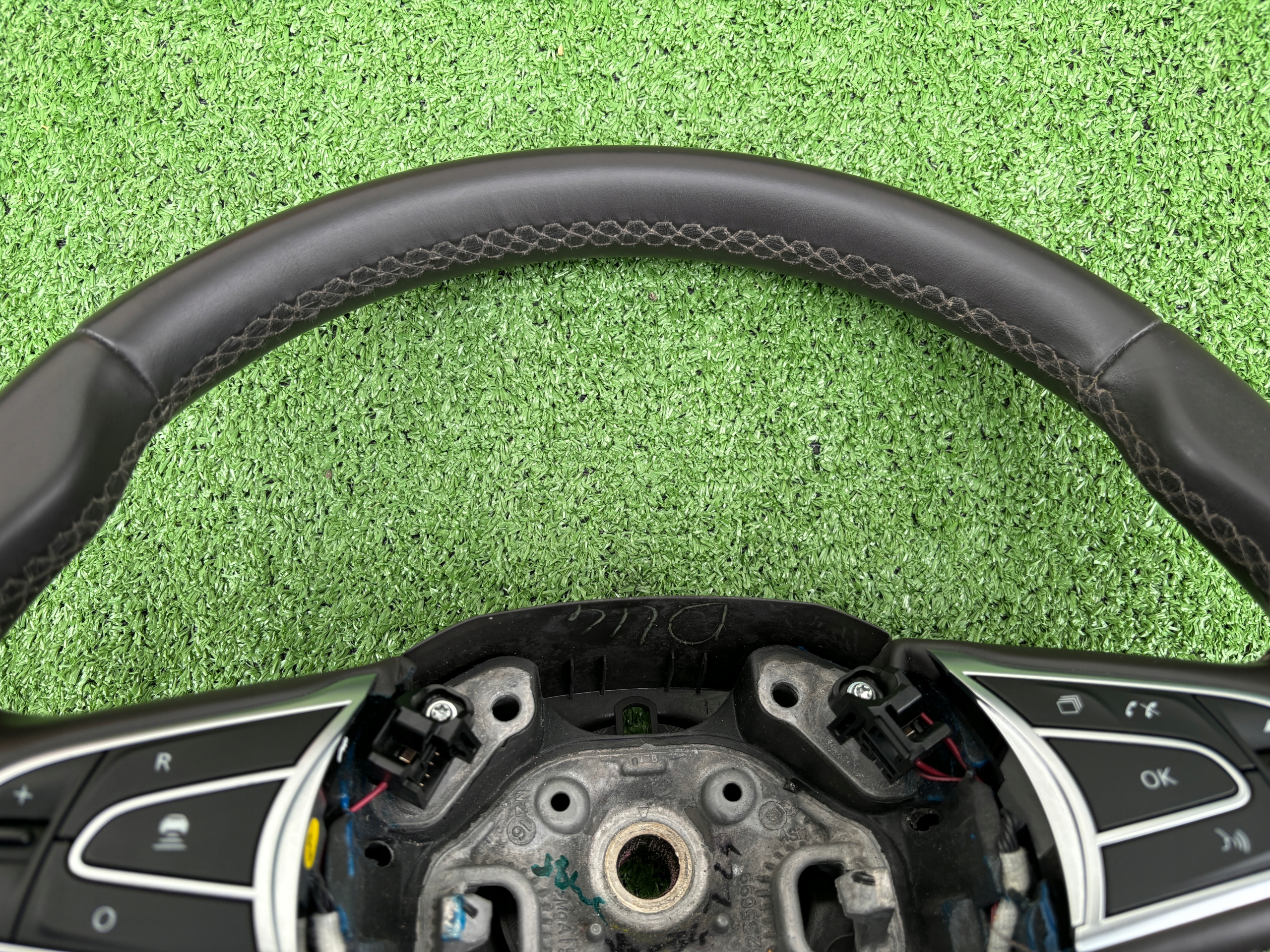 RENAULT ESPACE V KIEROWNICA MULTIFUNKCJA BRĄZOWA SKÓRA Typ samochodu Samochody osobowe