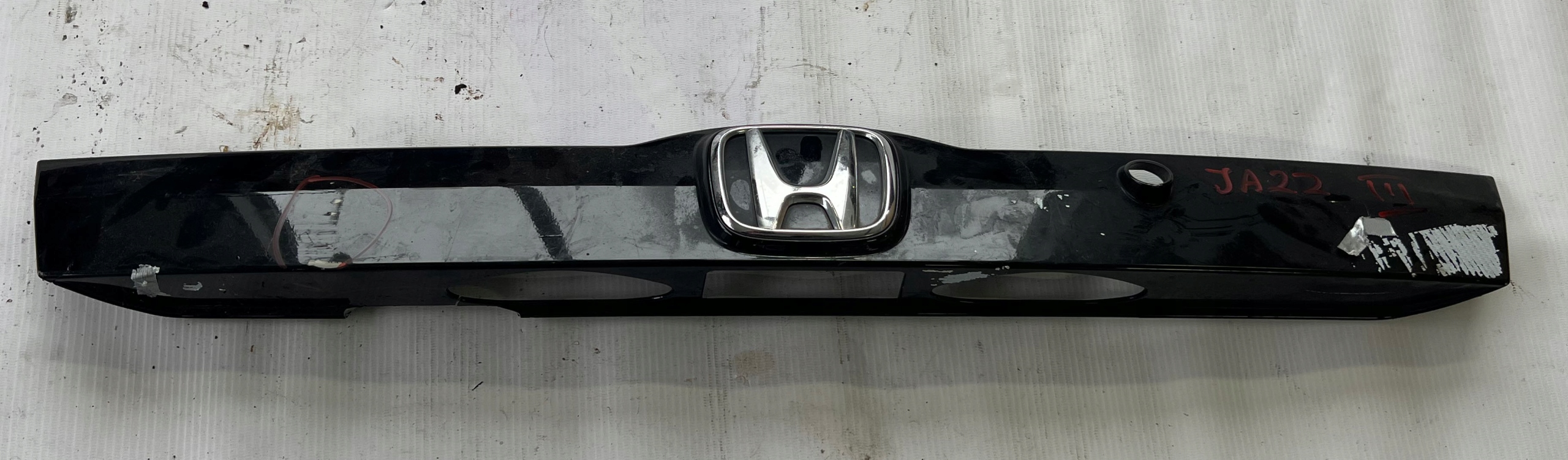 HONDA JAZZ III BLENDA LISTWA KLAPY BAGAŻNIKA TYŁ 11-15R