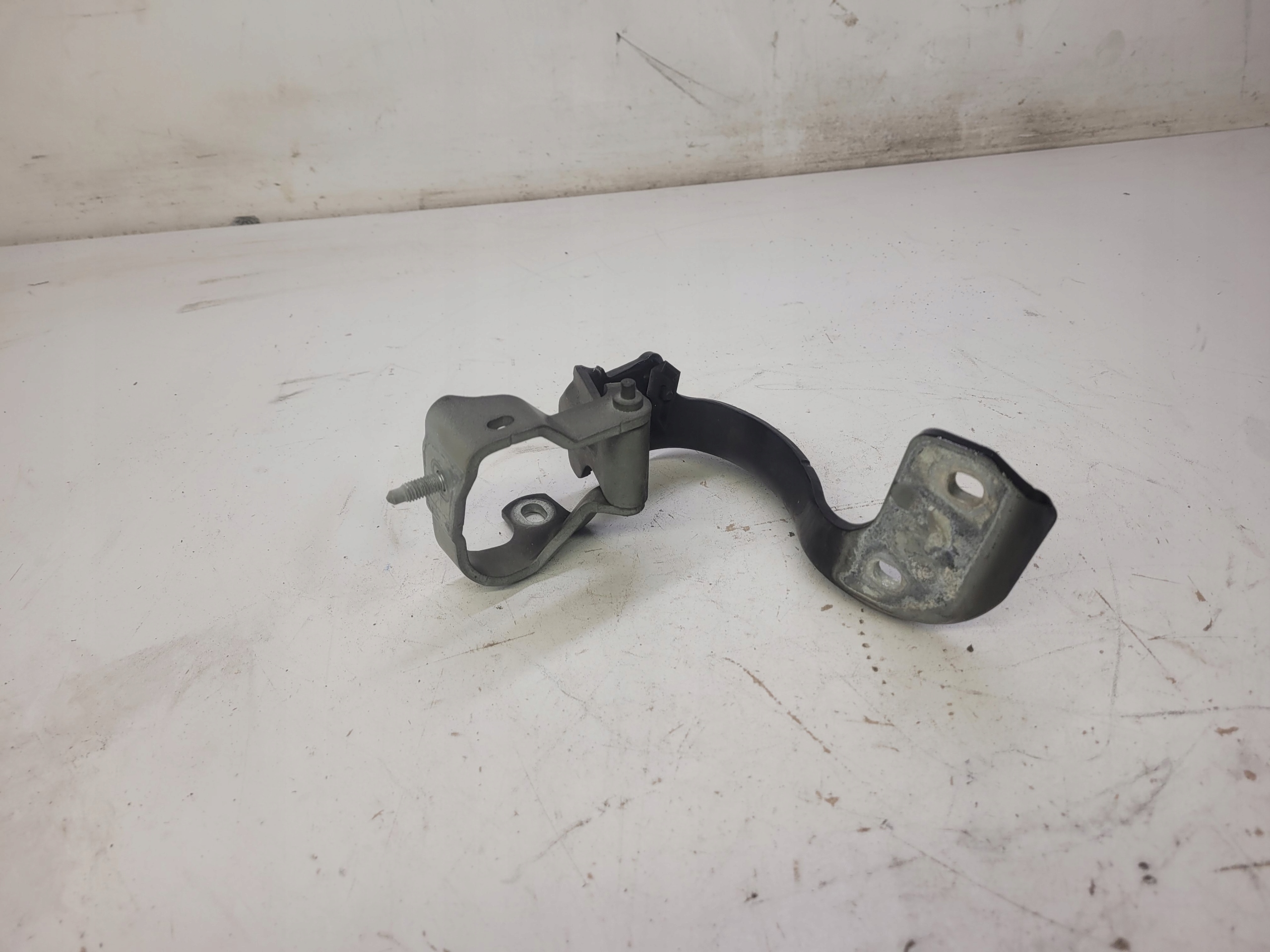 hinge bonnet left rear part AUDI A6 C7 4G9827299
