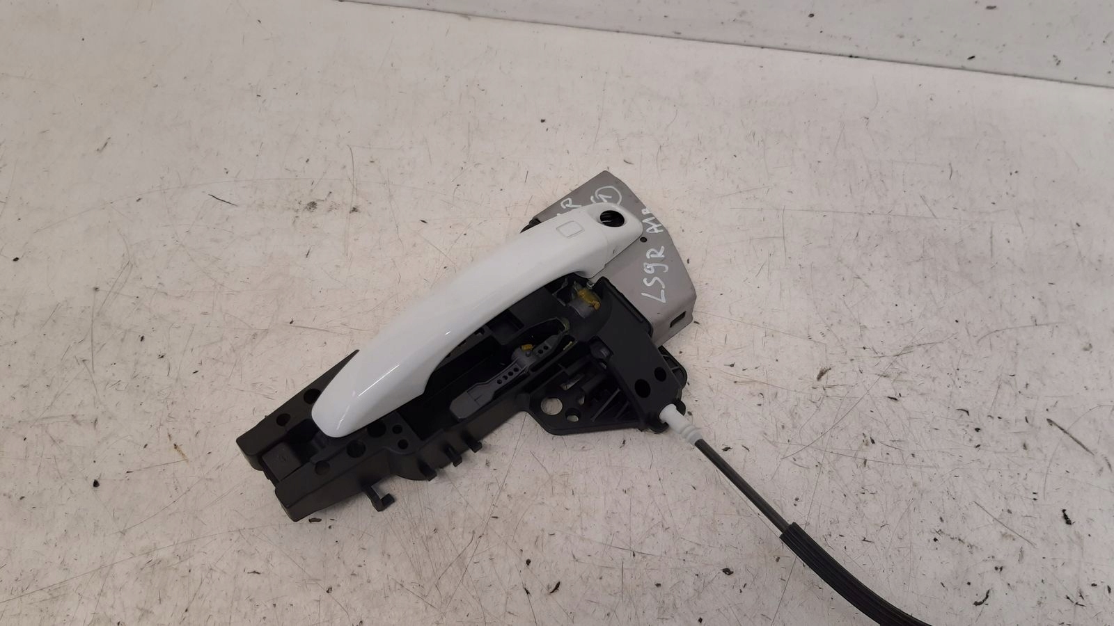 handle front front left Audi A1 8X 1,2 TSI LS9R