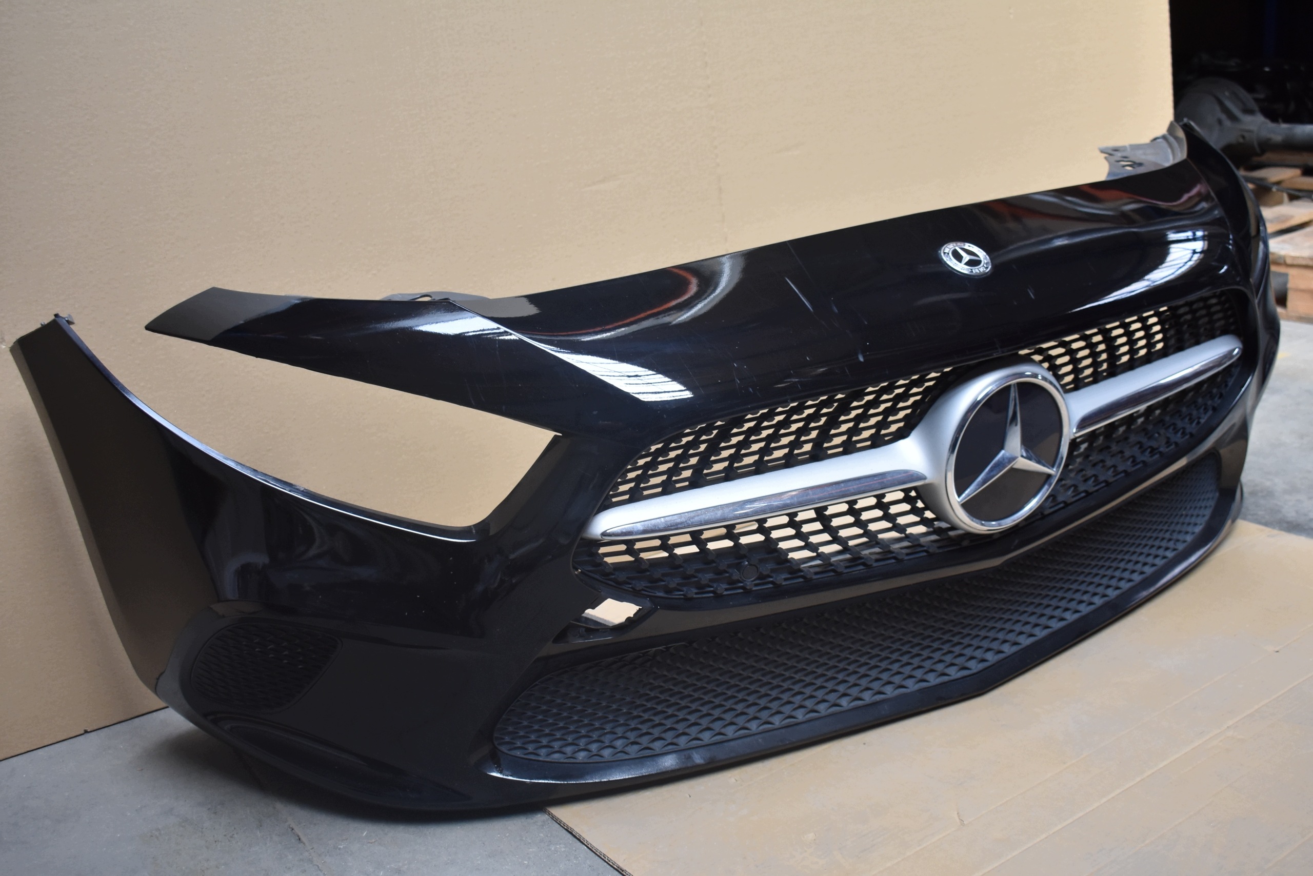 bumper front front +ABSORBER colour 696 MERCEDES W177 1