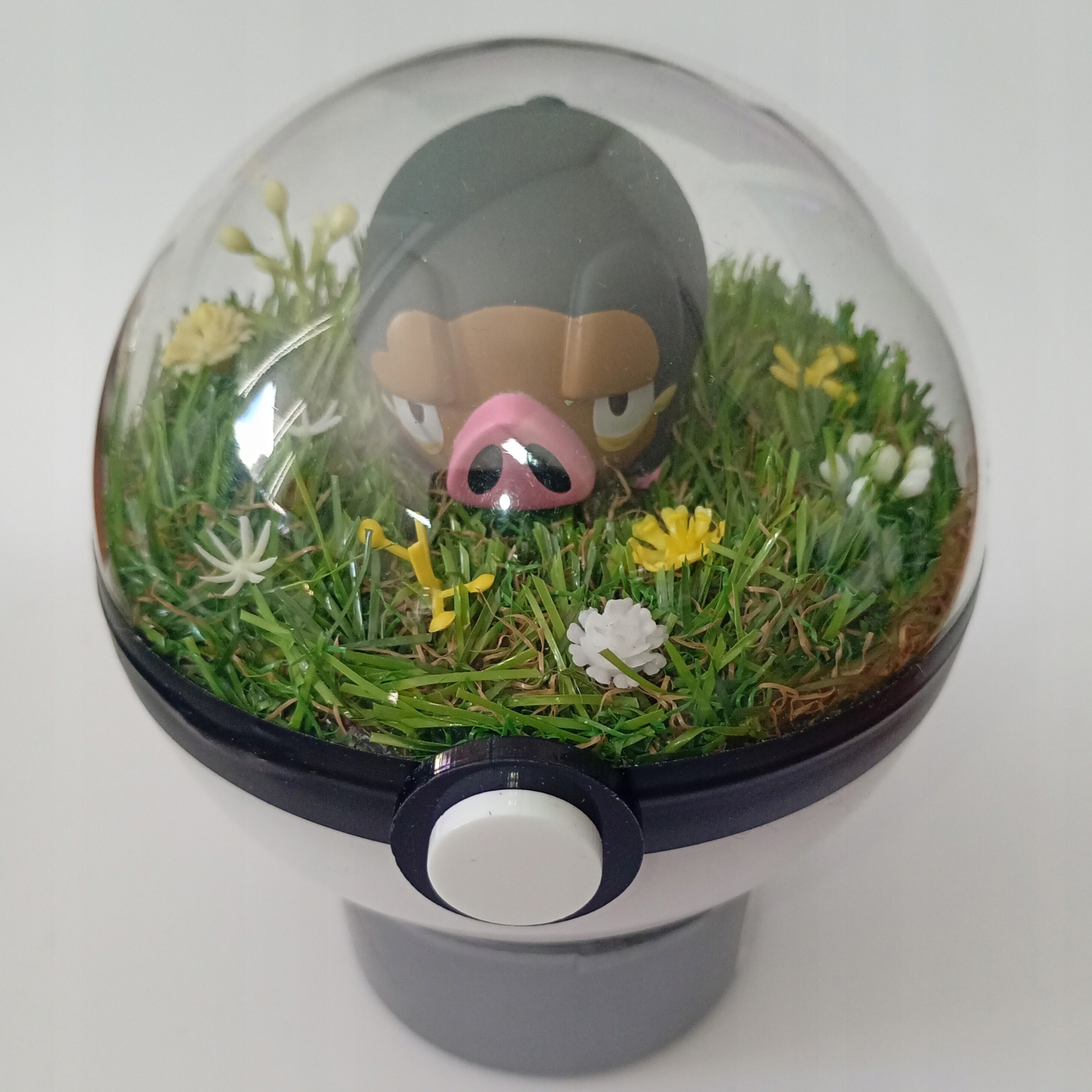 Lechonk Pokeballové Terárium Unikátní Diorama Pokémon Ručně Vyrobené 10 CM