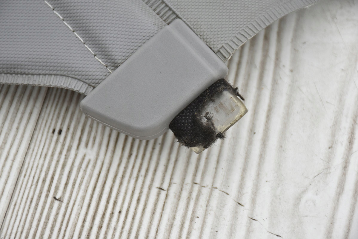 ROLETA BAGAŻNIKA KIA SORENTO I Producent części Kia OE