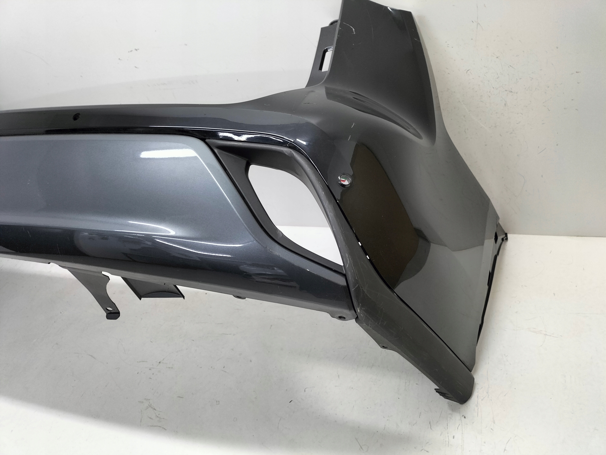 bumper rear rear part TOYOTA HIGHLANDER IV 19