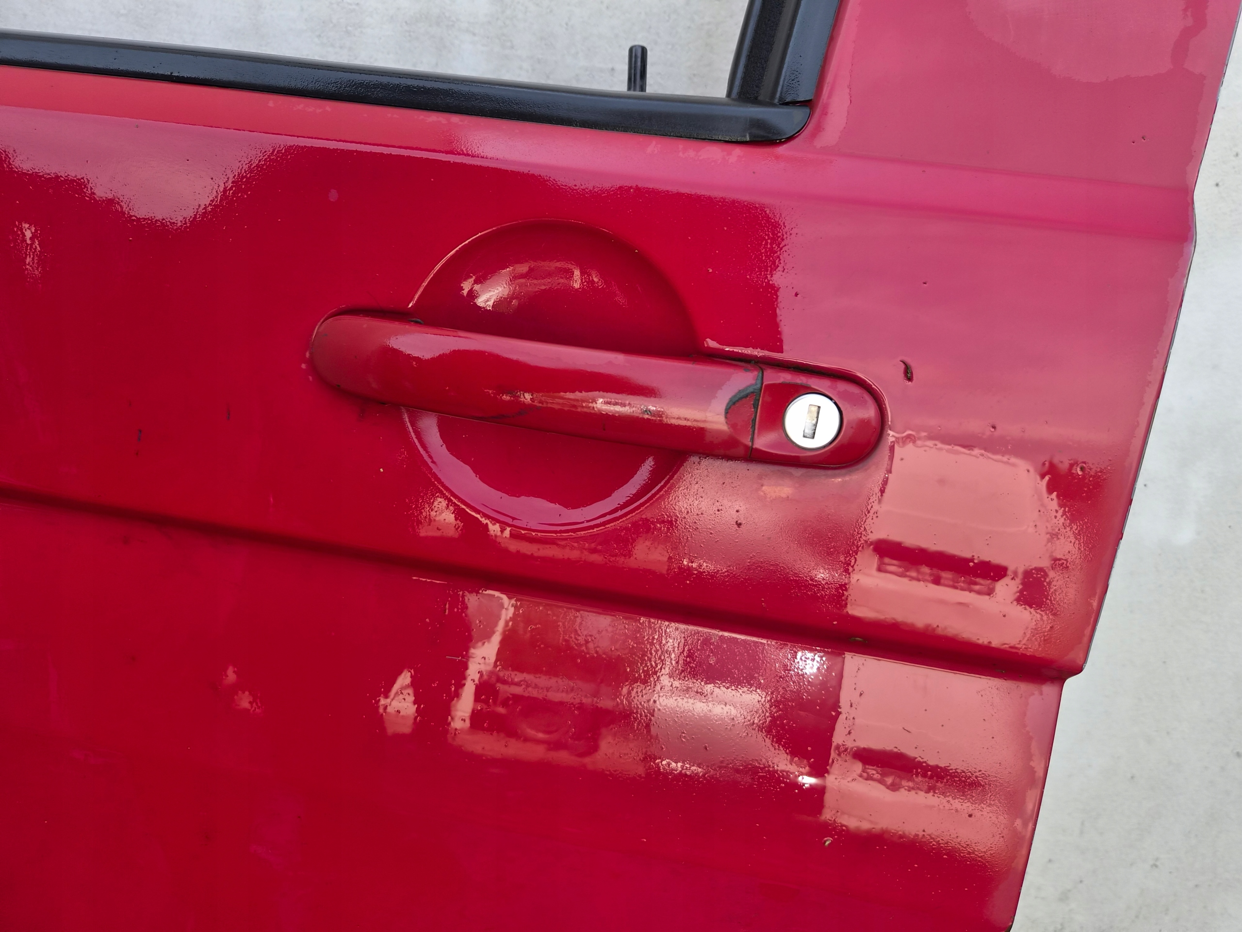 door front left VW T5 T5 LIFT front kierowca/ driver´s red