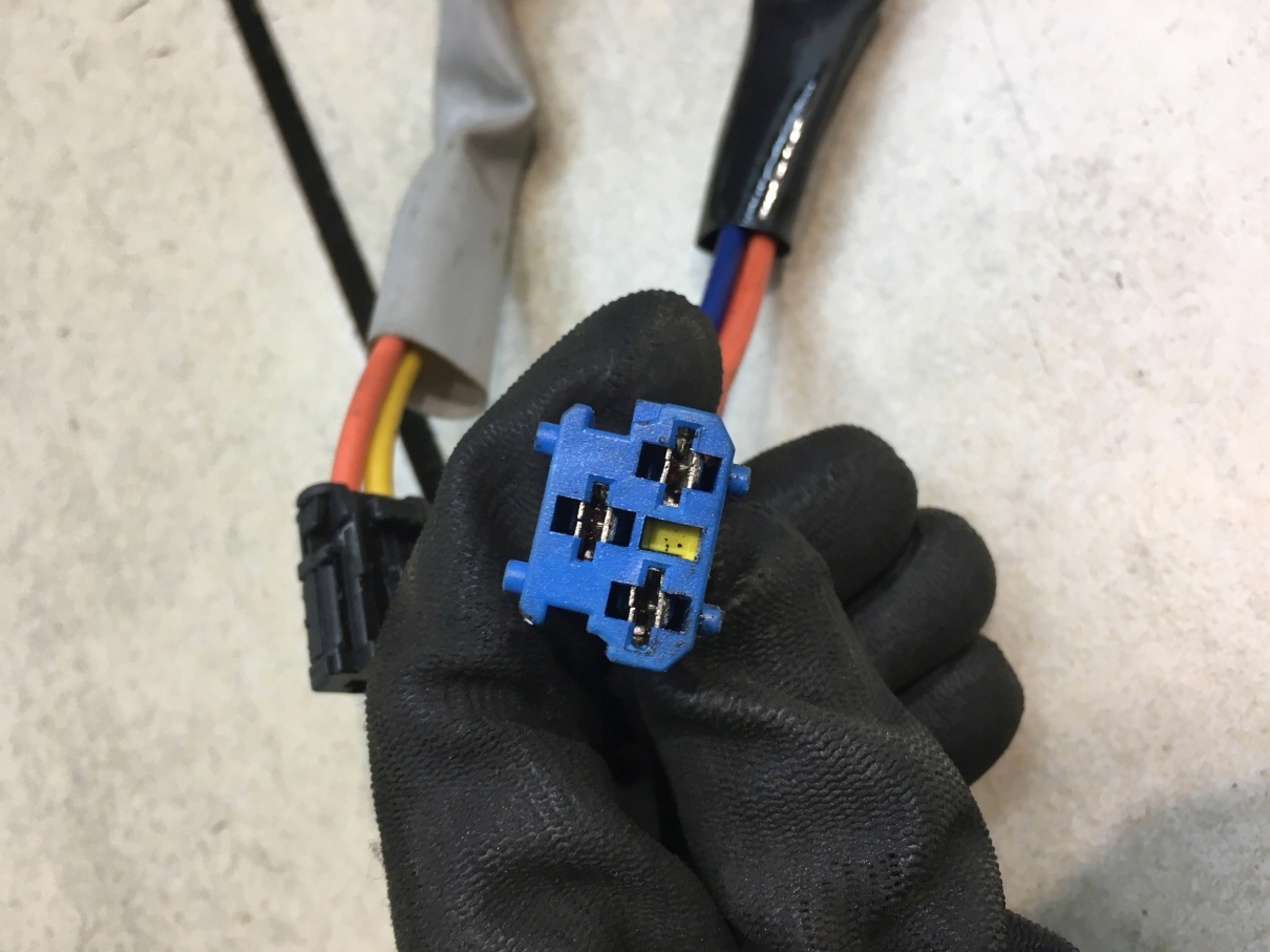ignition key PEUGEOT PARTNER and FL 2.0 HDI