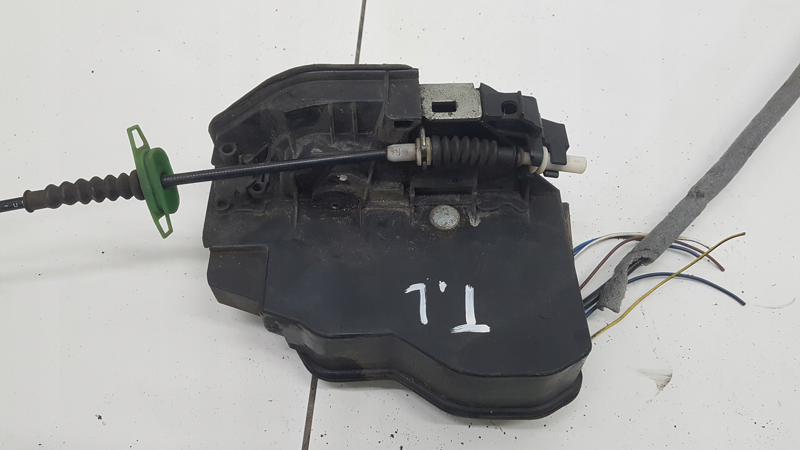 lock door left rear part rear BMW E60 7 PIN