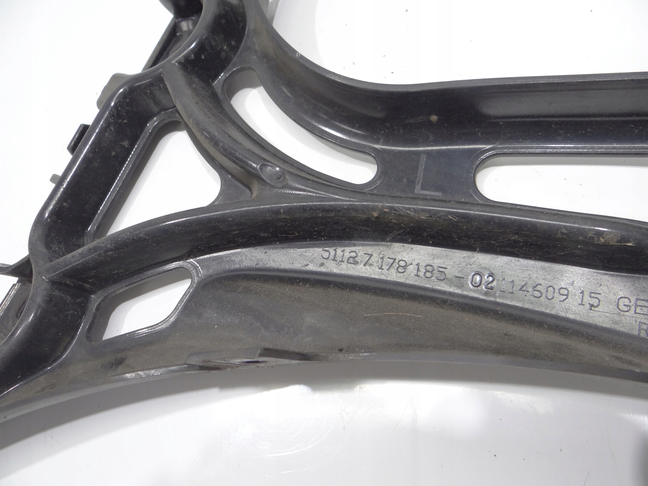 bumper bracket left rear part BMW E60 LCI 7178185
