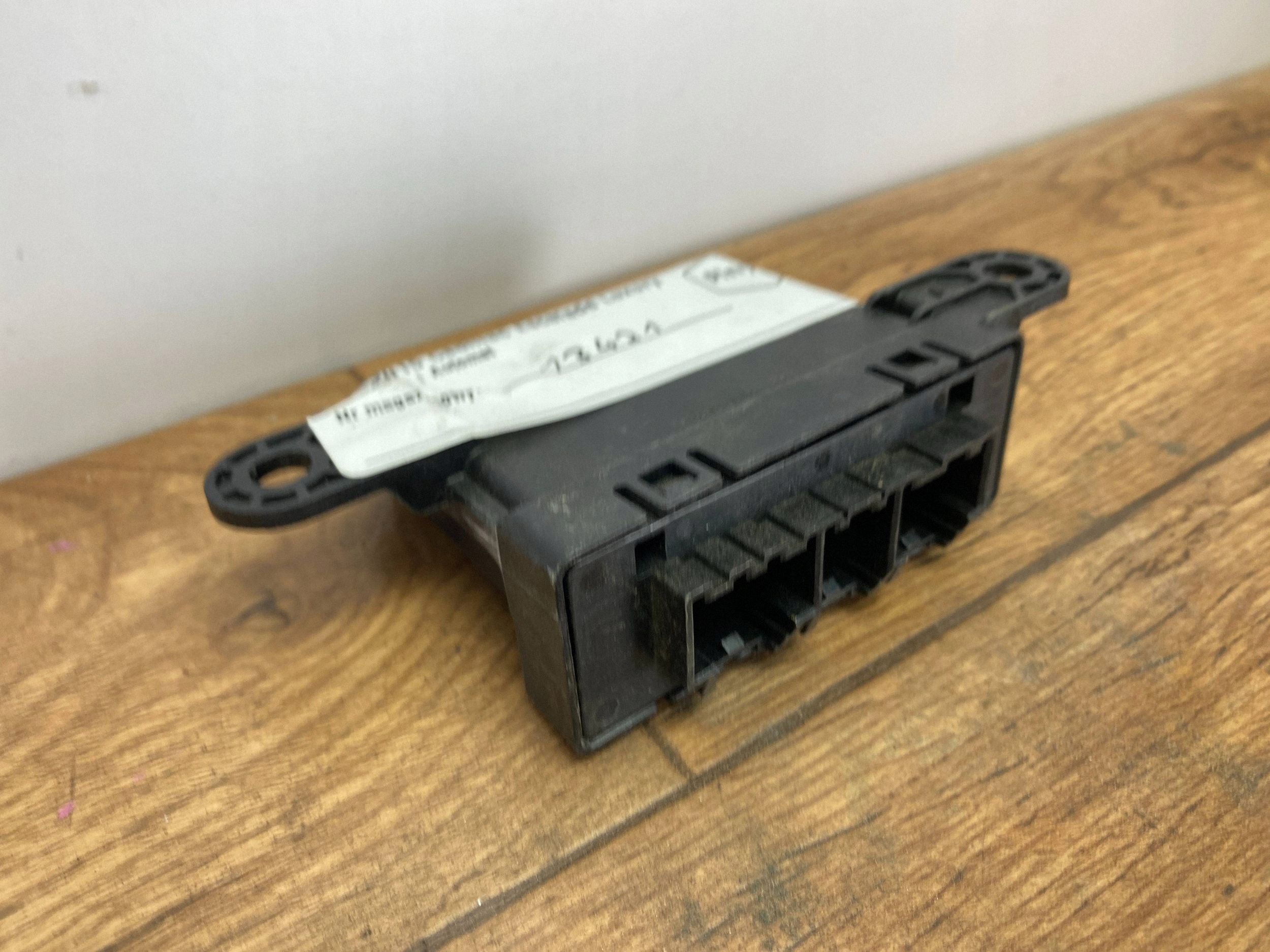 module PDC Cadillac Escalade IV 2015+