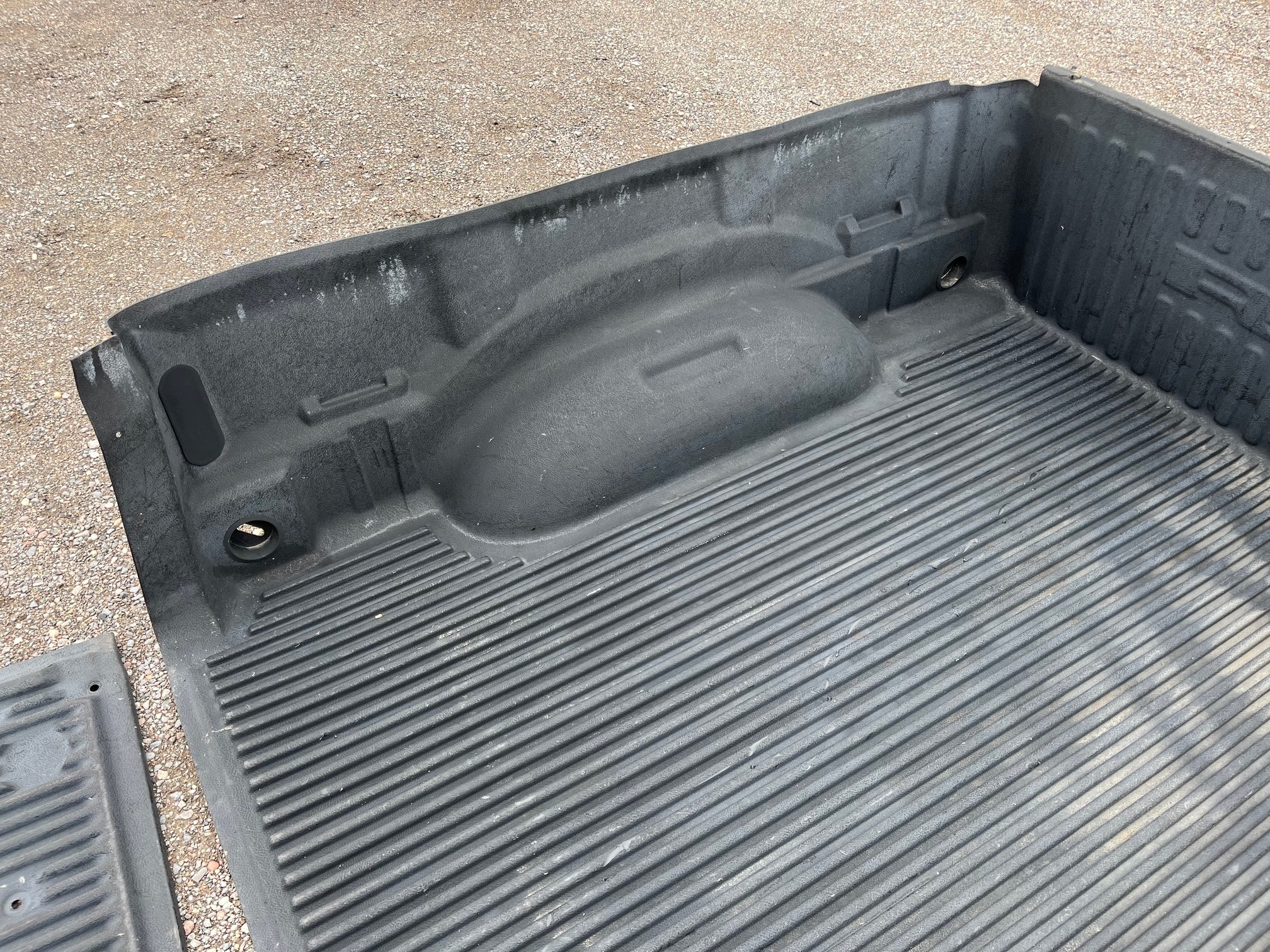 Carter / coupe kuweta Sol Insert paki paka 6.4 ft Dodge RAM 1500 2019