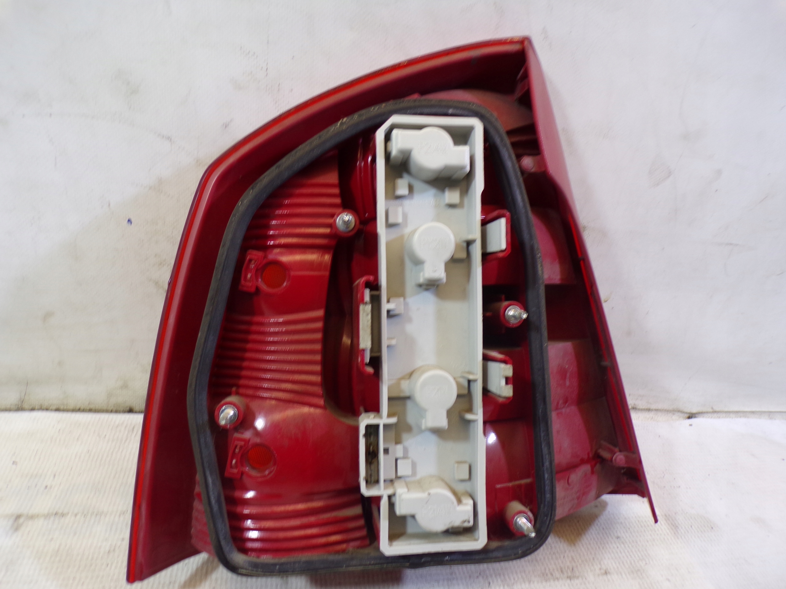 light rear rear part right SKODA OCTAVIA 2 II HB (2)