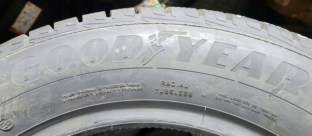 4x Goodyear UltraGrip Performance Gen-1 225/60R17 103V Z185A Klasa premium