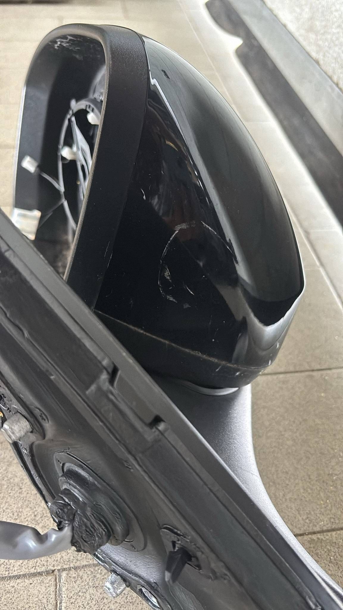 cover mirrors left side Renault Austral 14+1 PIN does not have WKLADU