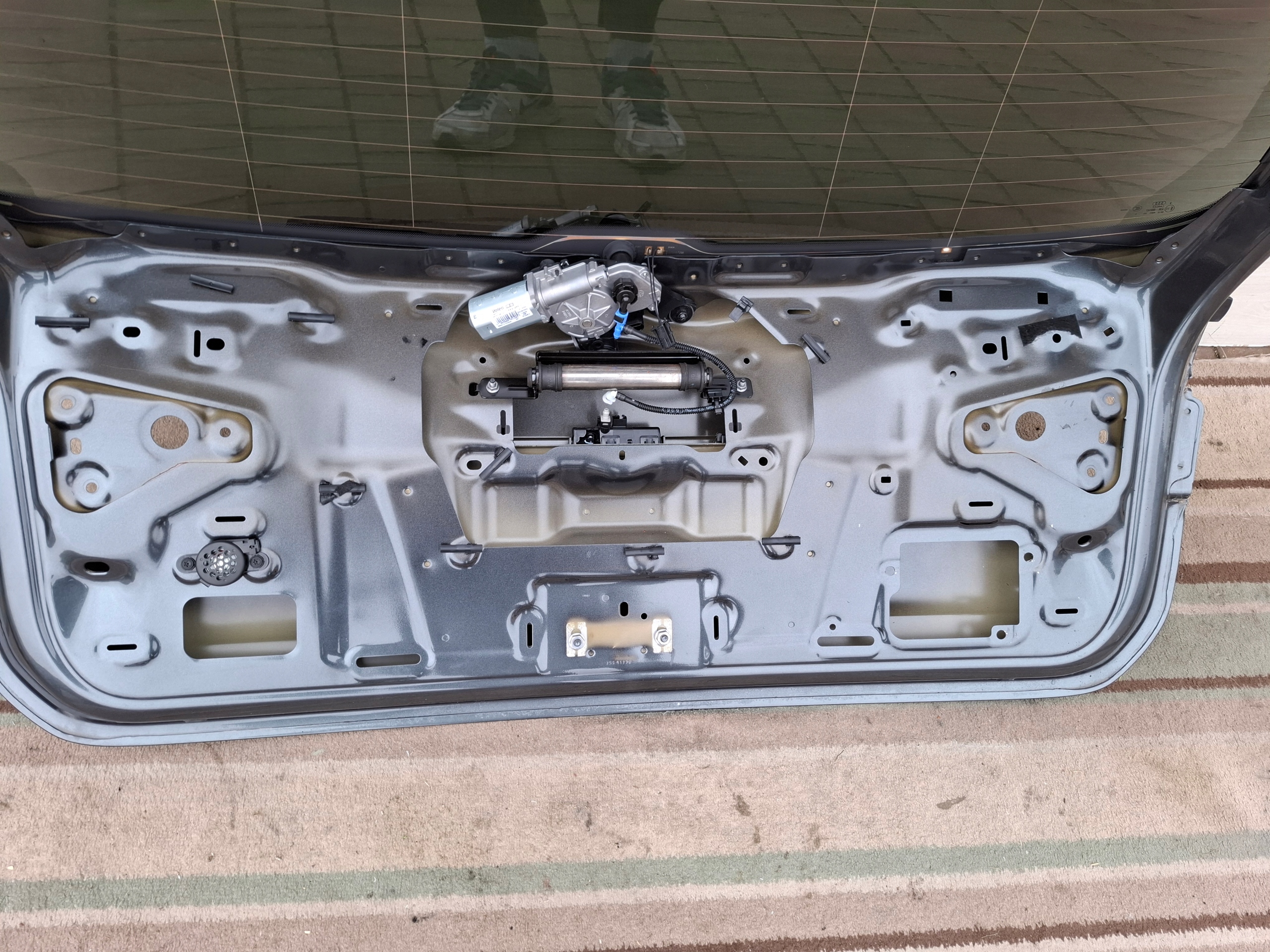 Audi A6 RS6 S6 C8 4K 23r rear trunk door boot LZ7S
