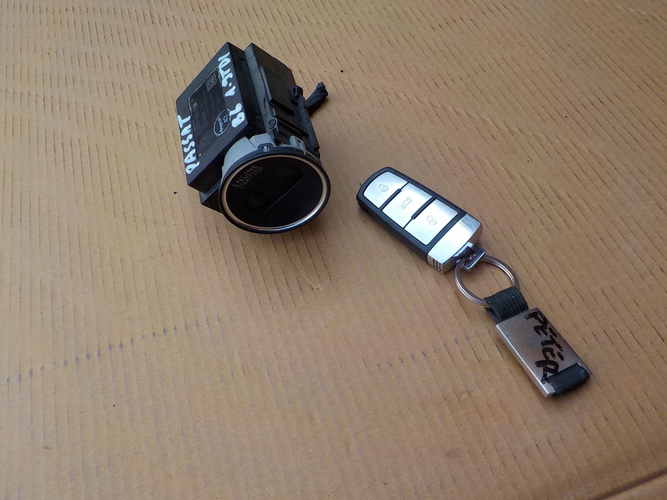 Dghye5t4u83569769 - ключ запалювання VW passat b6 3C0905843R