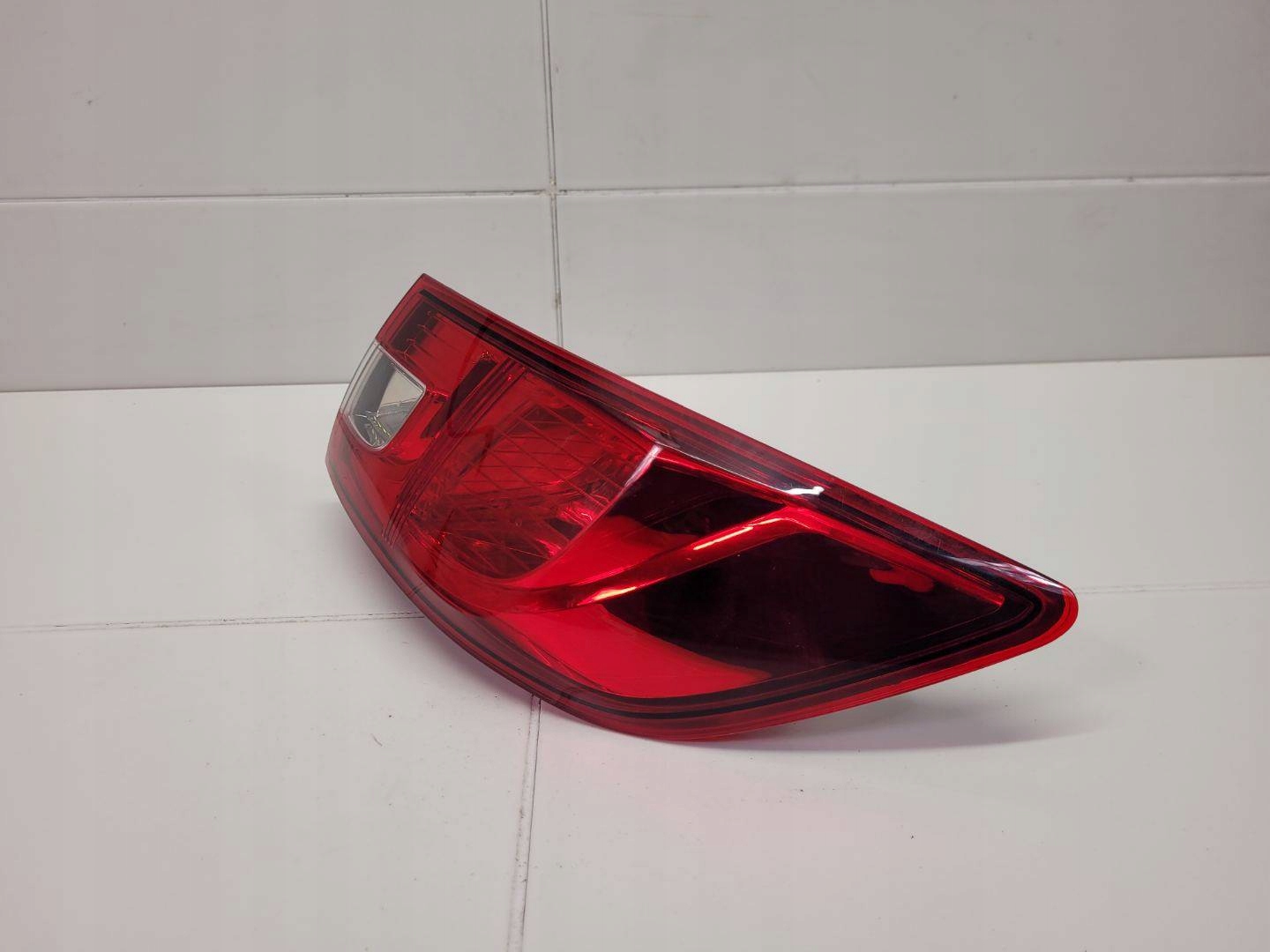 фонарь правый Сторона renault CLIO 4 2019 265509846R