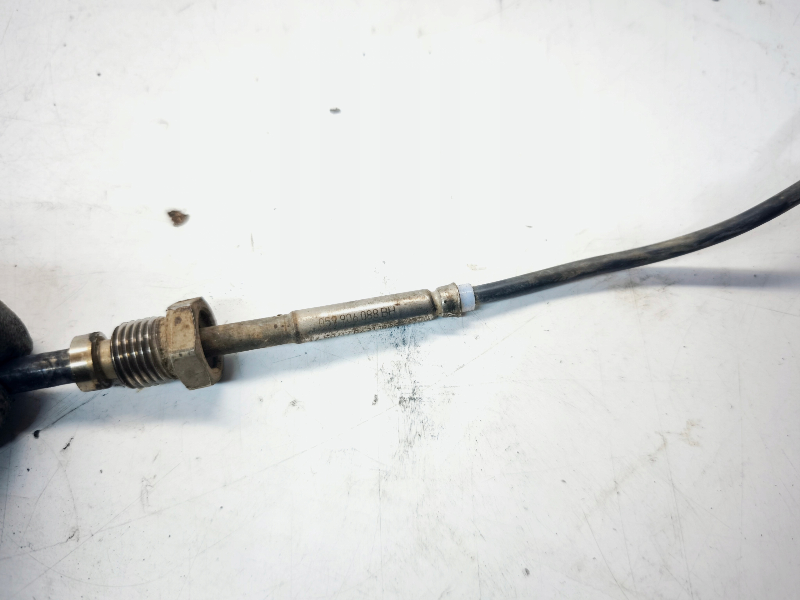 Sensor TEMPERATURY Gase AUDI A6 C6 2.7 3.0 TDI 059906088BH