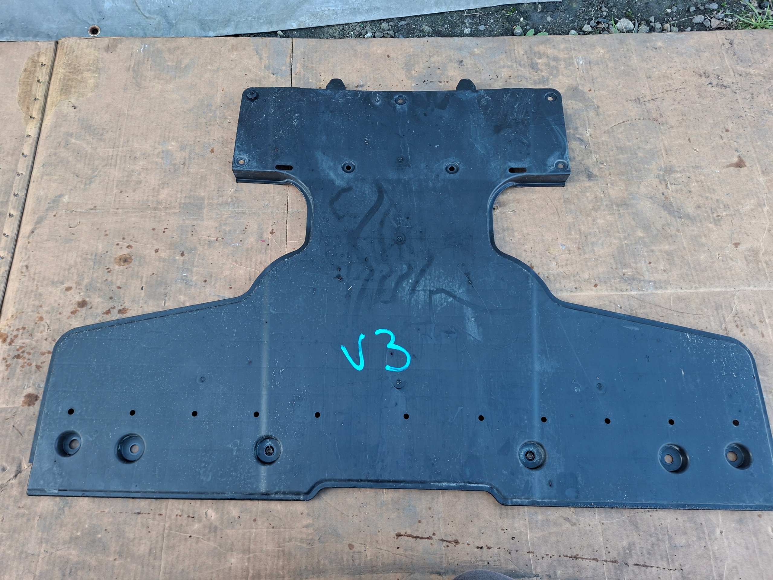 OSŁONA PODWOZIA KIA EV3 24+ 554B0-EV000