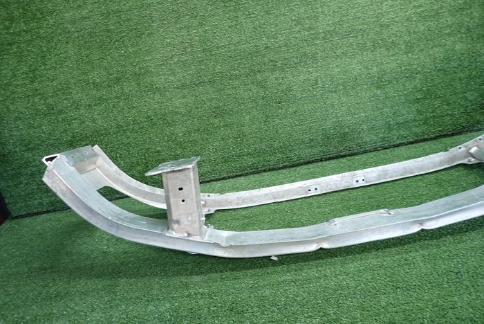 AUDI A5 B10 24- stoßstangenträger vorne vorne 8D3807109F