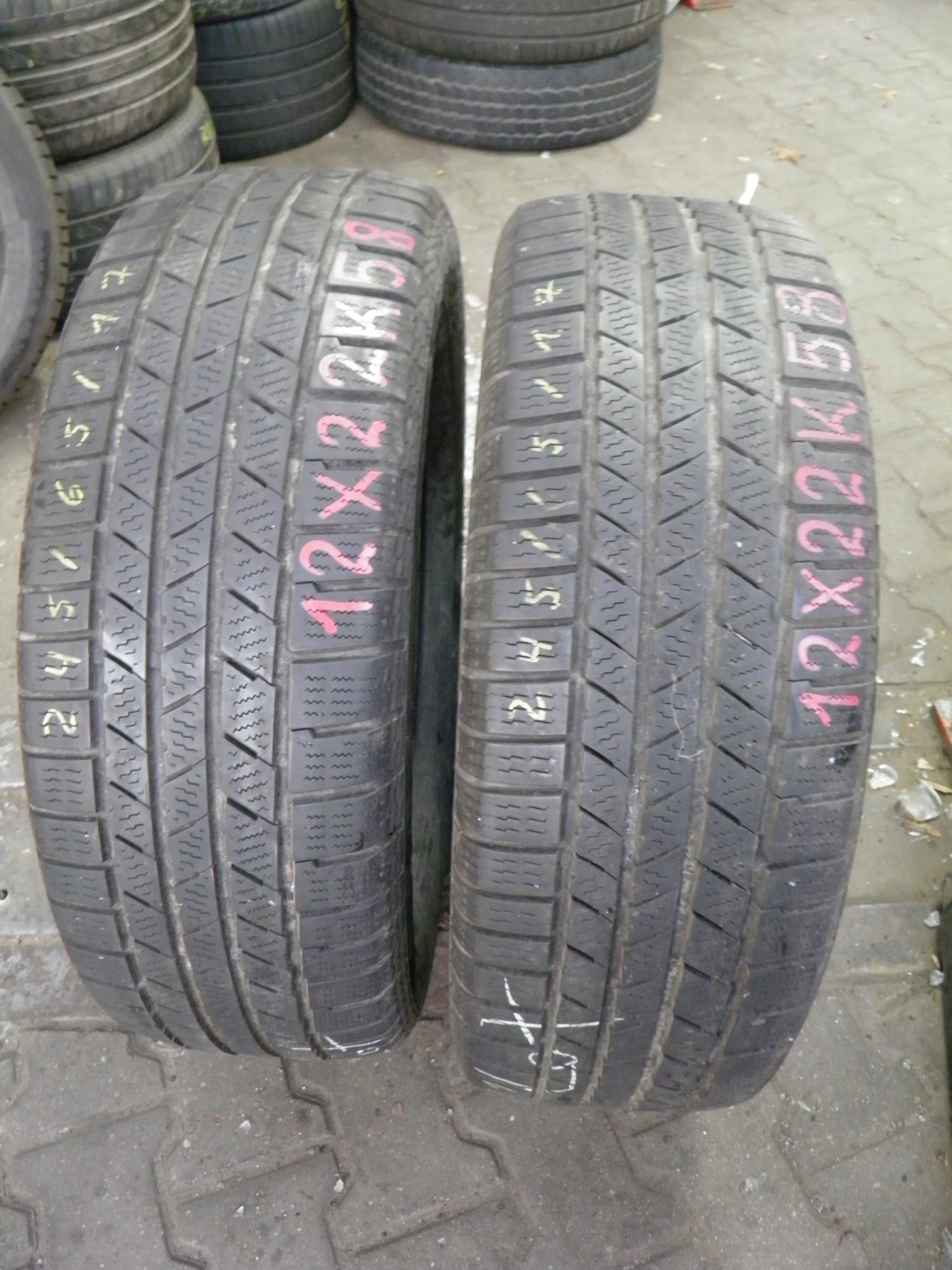 Continental CrossContact Winter 245/65/17 111T