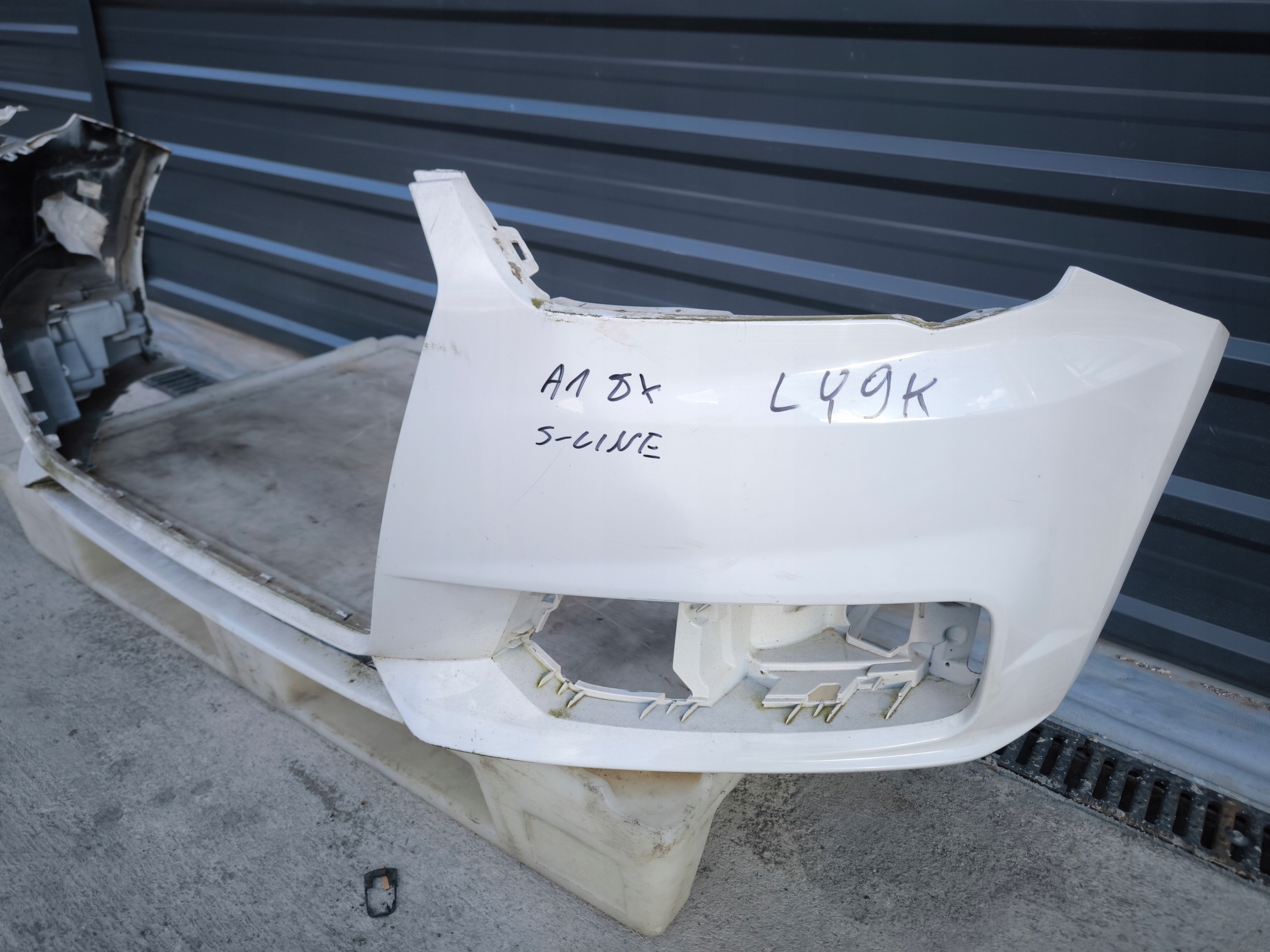 bumper front AUDI A1 8X 8XA LIFT S LINE LY9K 2015-2018