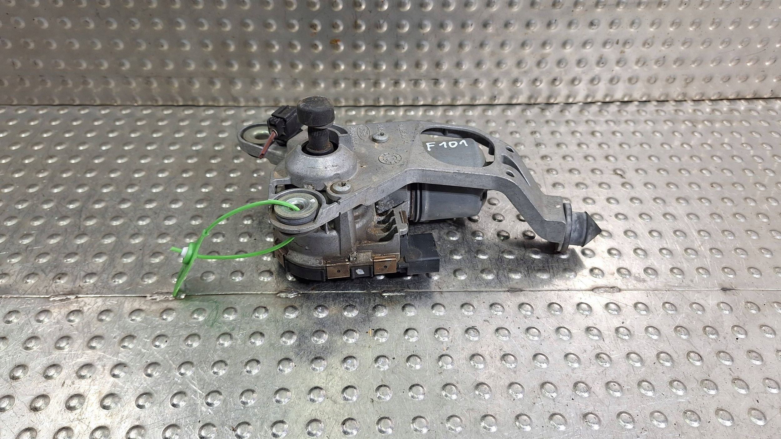 mini motor of wipers left front BM51-17504-AF FORD FOCUS MK3