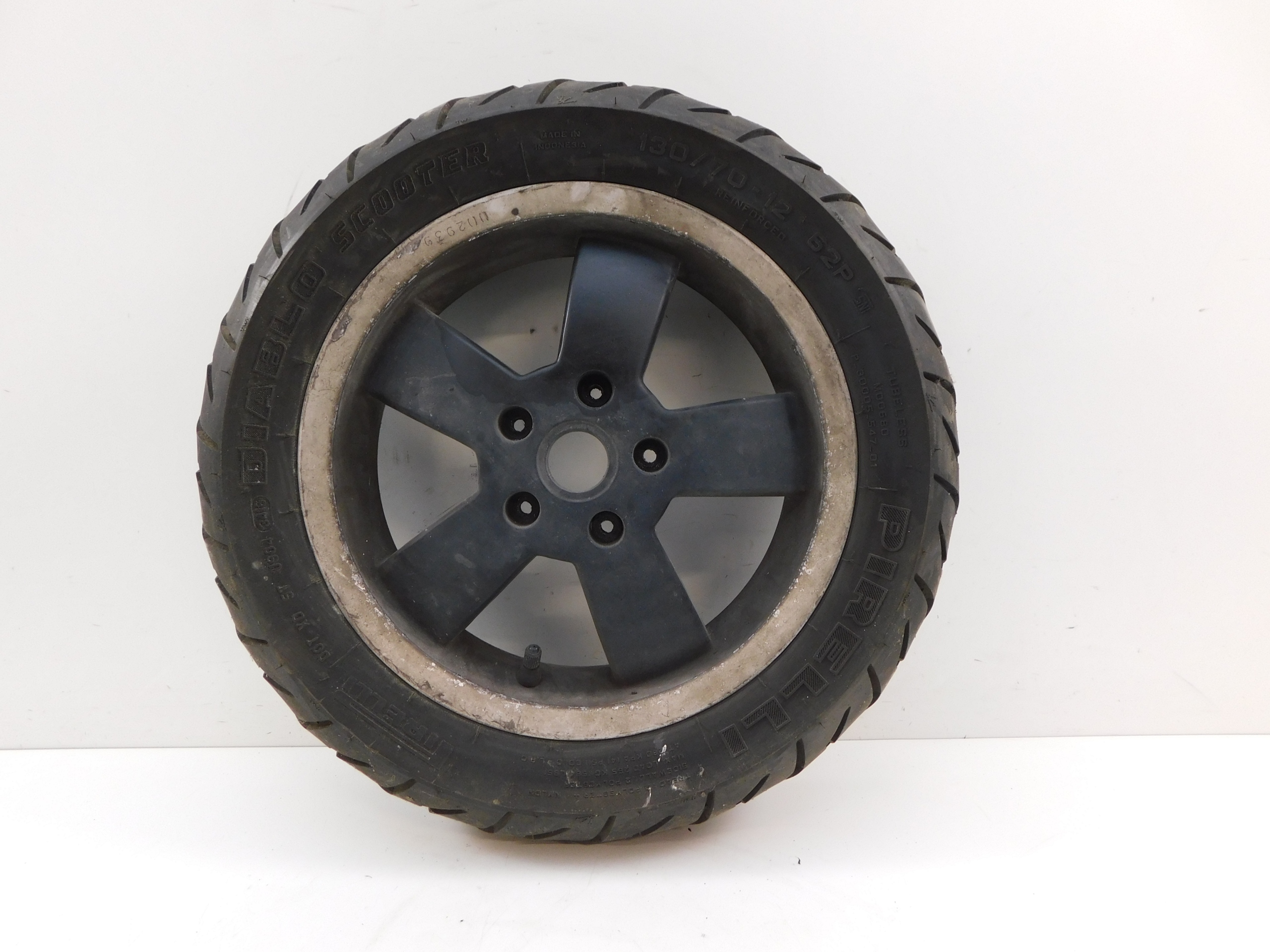 PIAGGIO VESPA GTS 125 колесо шины задний обод M1