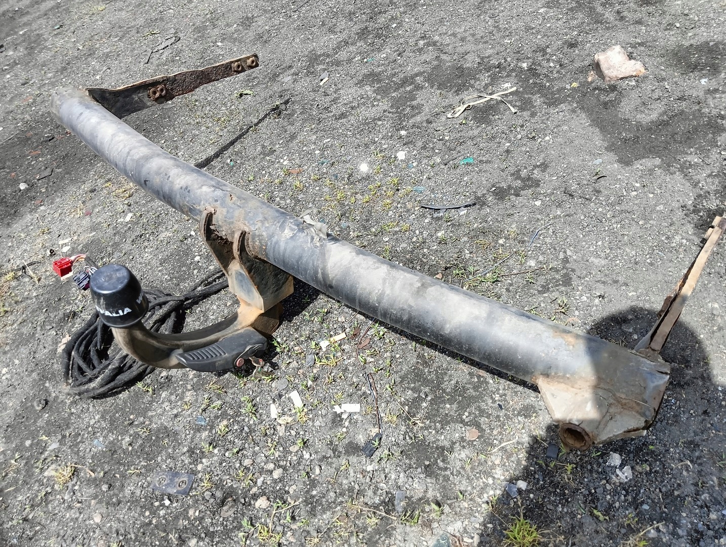 HAK HOLOWNICZY SKODA SUPERB II KOMBI Uciąg 2000 kg