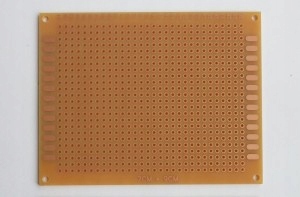 PŁYTKA UNIWERSALNA 7X9cm JEDNOSTRONNA RASTER 2,54