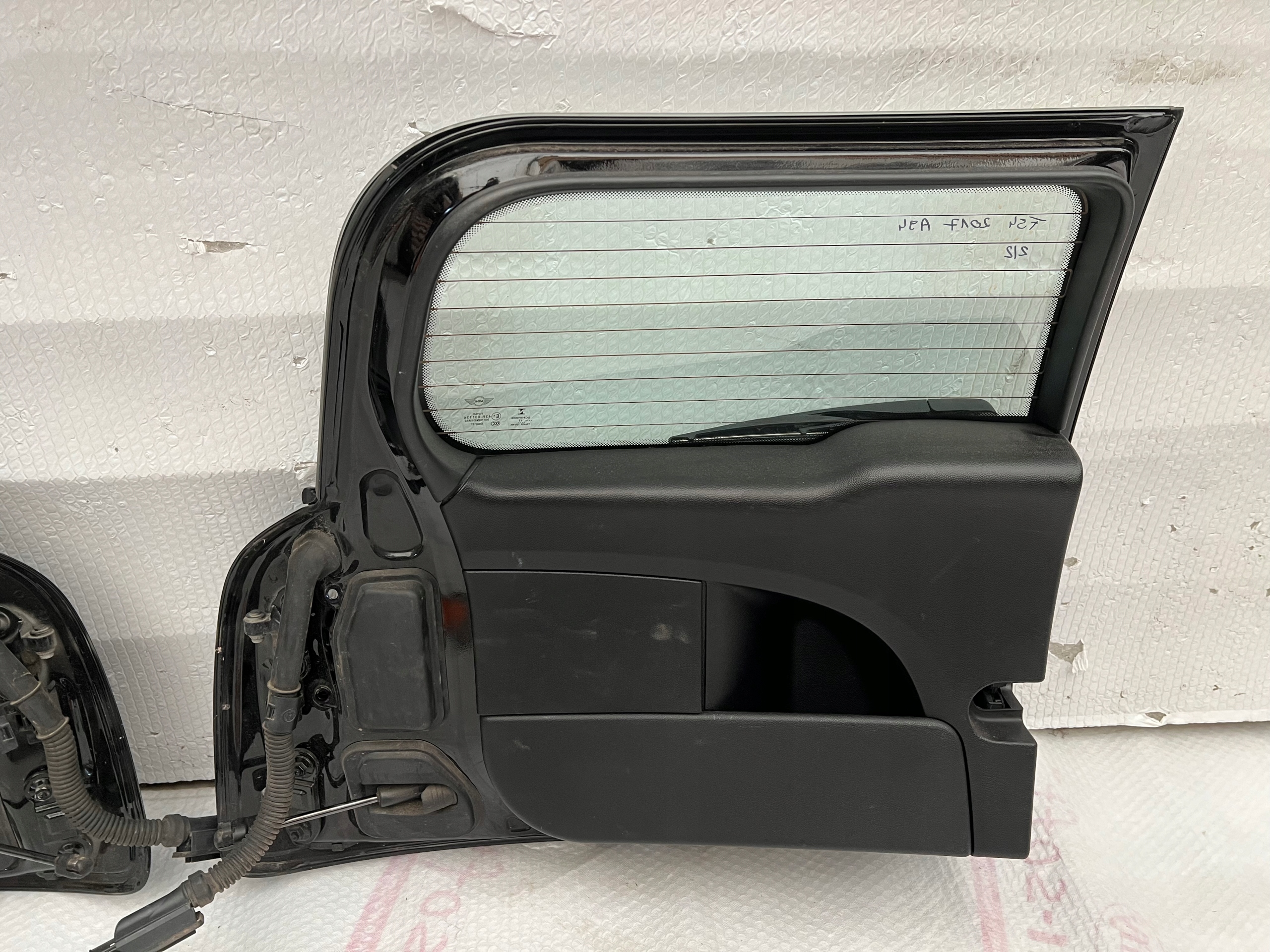 KLAPA TYLNA PRAWA DRZWI MINI CLUBMAN F54 A94 Producent części Mini OE