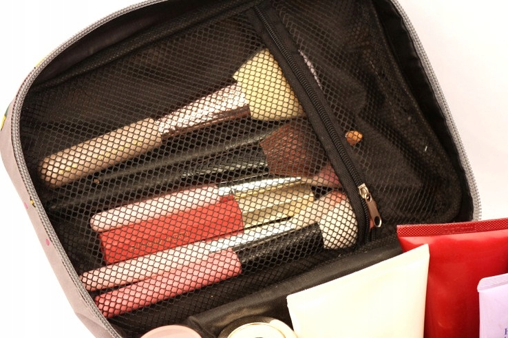 Kuferek podróżny Kosmetyczka wodoodporna organizer Materiał dominujący syntetyk