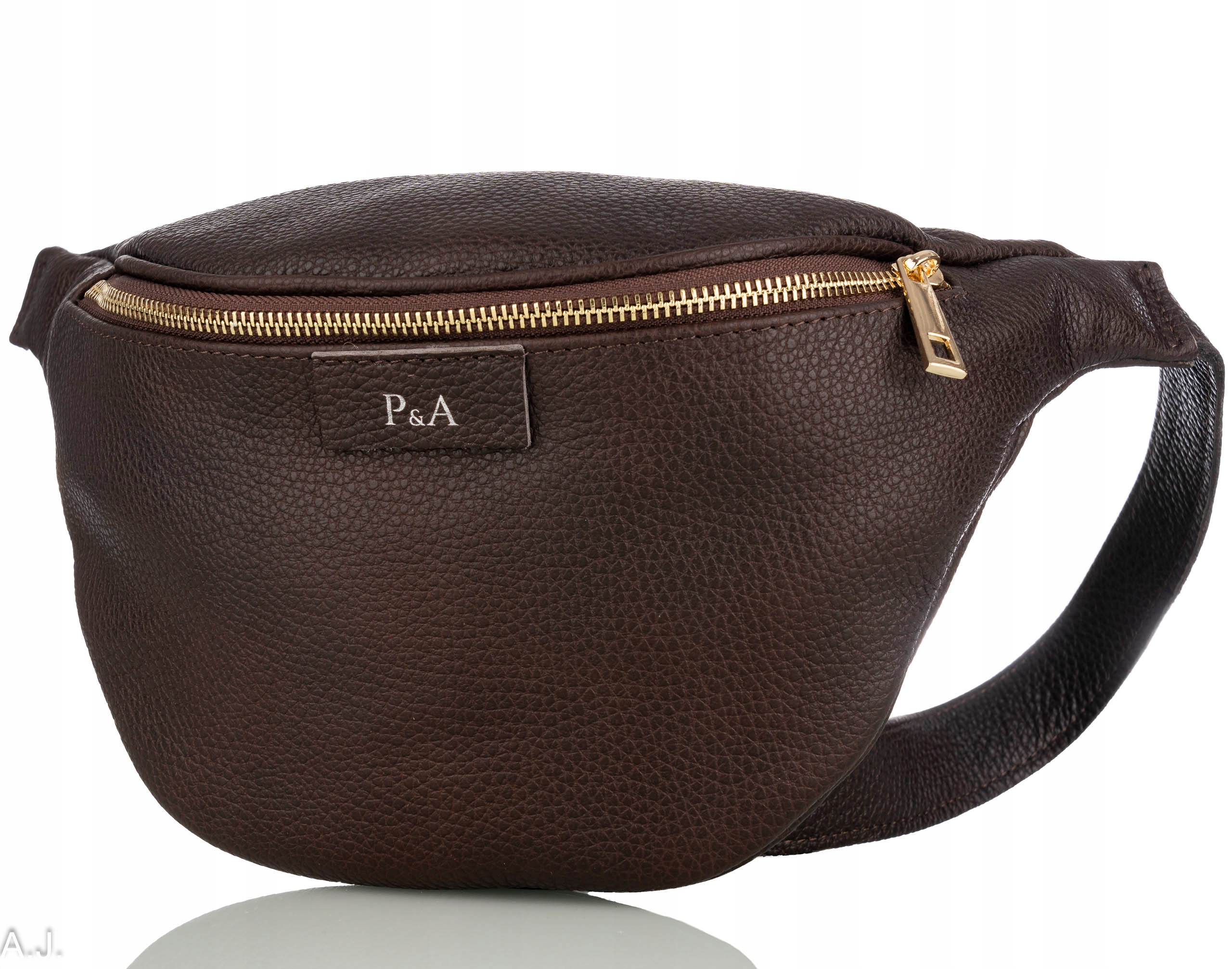 Dámská kožená kabelka (brašna) hnědá nastavitelný pásek , elegantní