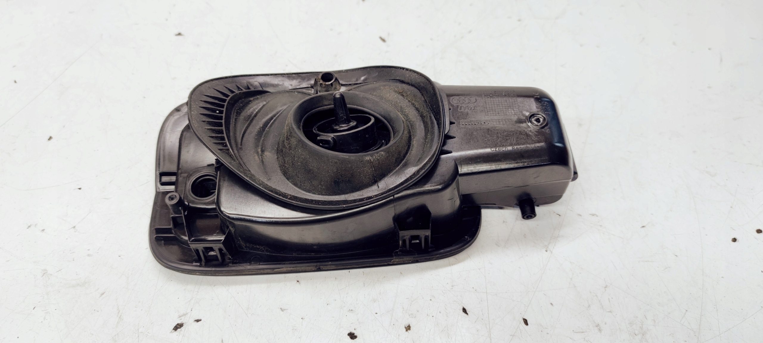 Tankklappe des Kraftstoffsbehälters AUDI A3 8V LY9B 8V3809906