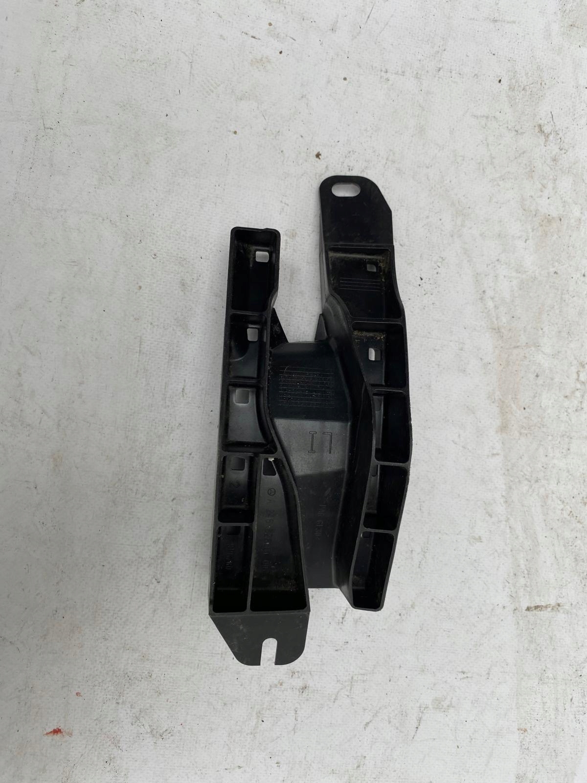 MERCEDES B-KLASA W246 holder supports left front