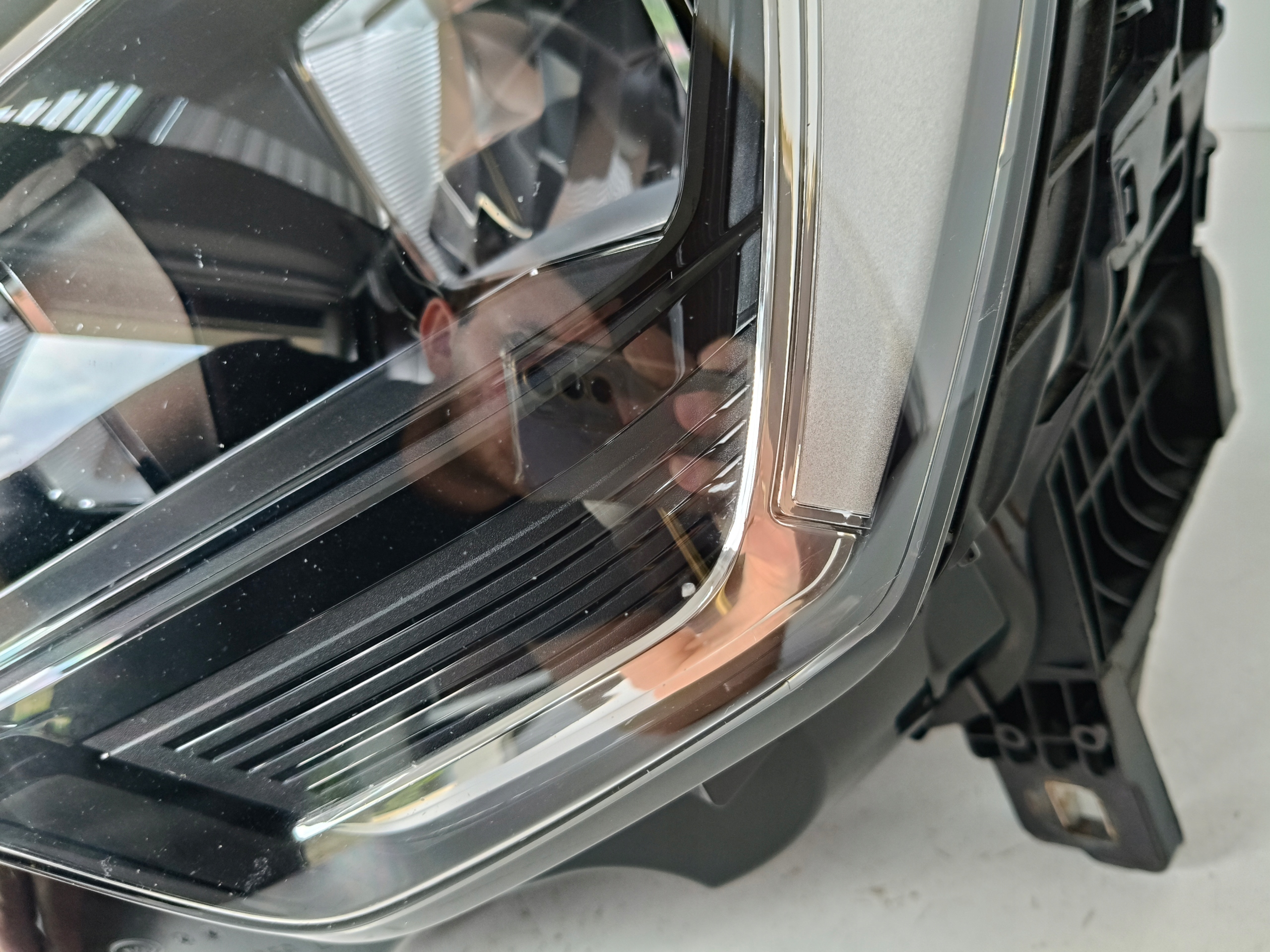 light left REFLEKTOR AUDI Q3 II 83A 18- FULL LED