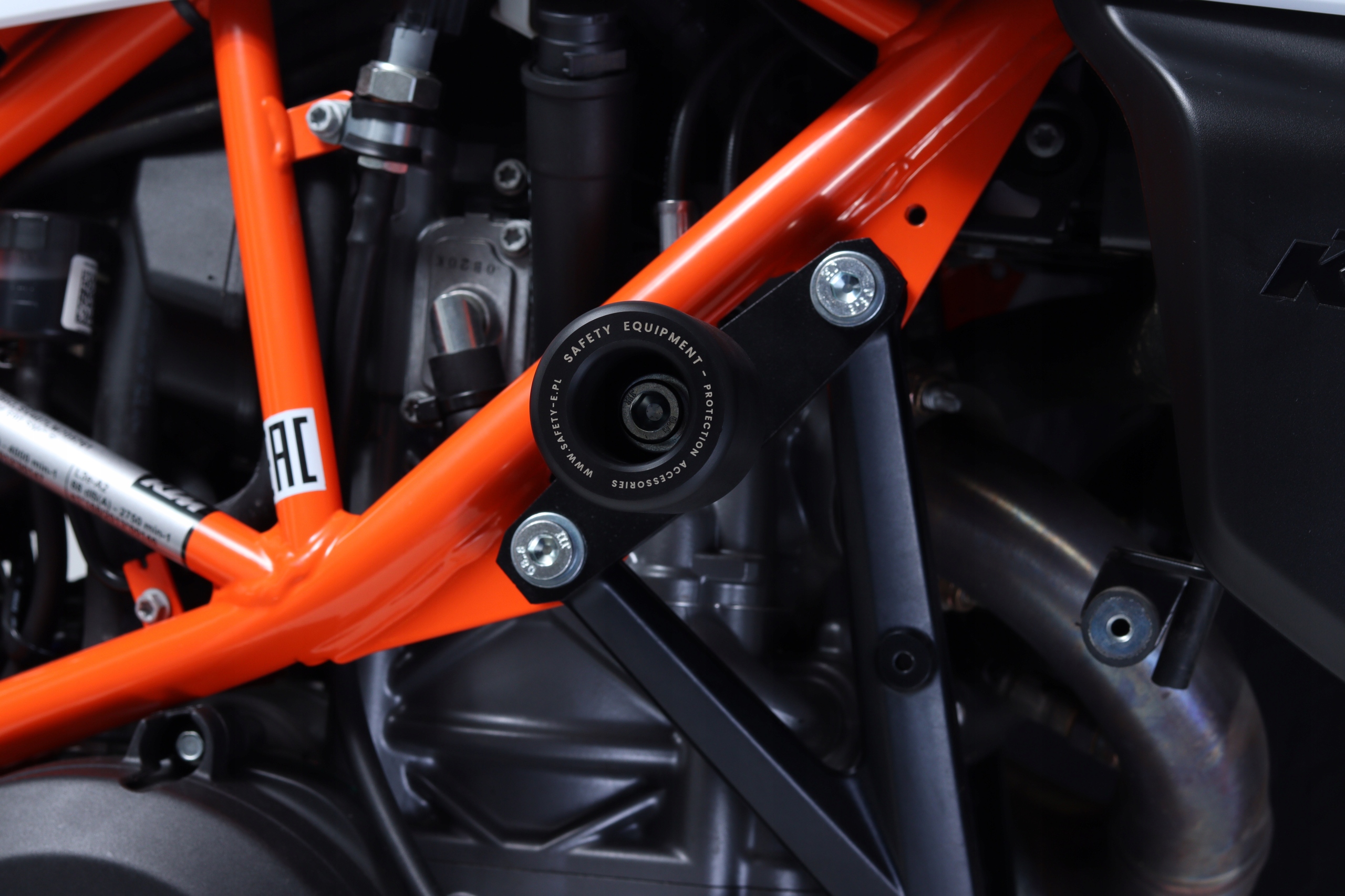 KTM SMC SMC R 690 od 2008 Crash pady SE Manufacturer catalog number SE 8090