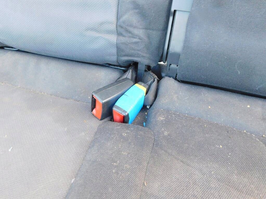 opel ZAFIRA b 1.9 08r диван зад кресла 2