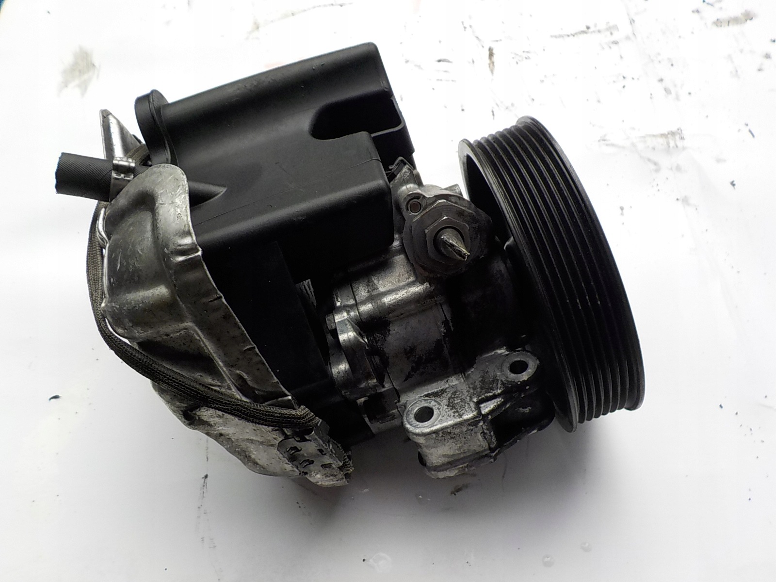 MERCEDES-BENZ classe E W204 1.8 originale pompa servosterzo A0034664301