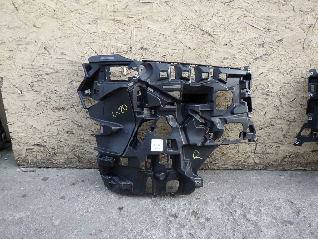 BMW IX I20 M PAKIET 20- bumper bracket front right