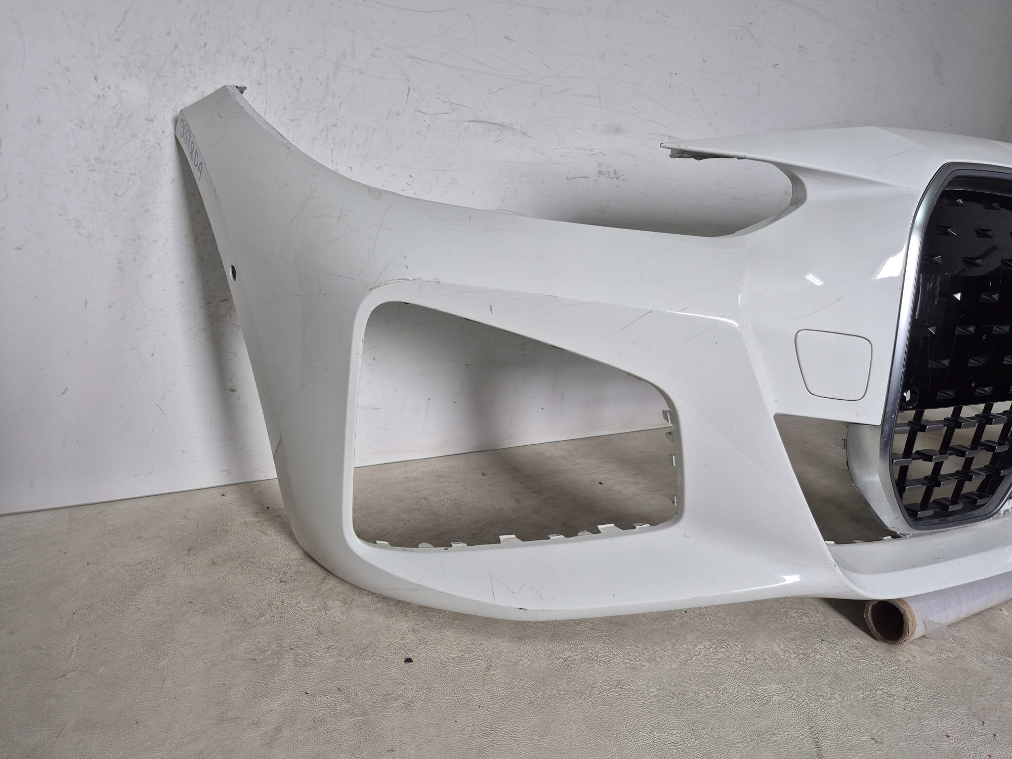 BMW I4 G26 m-packet 21-26 bumper front front PDC