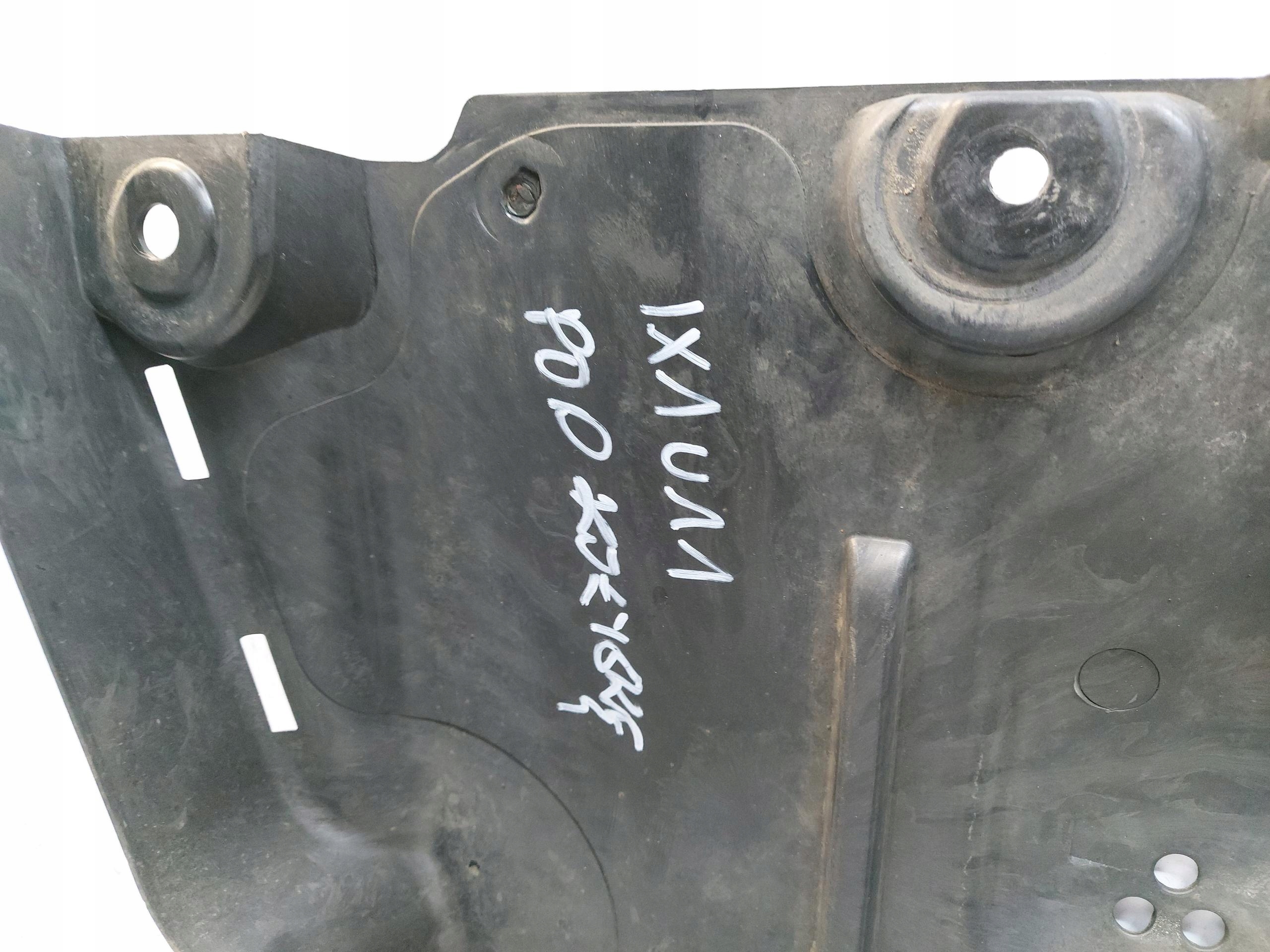 BMW iX1 X1 U11 cover chassis kolyski 9450504