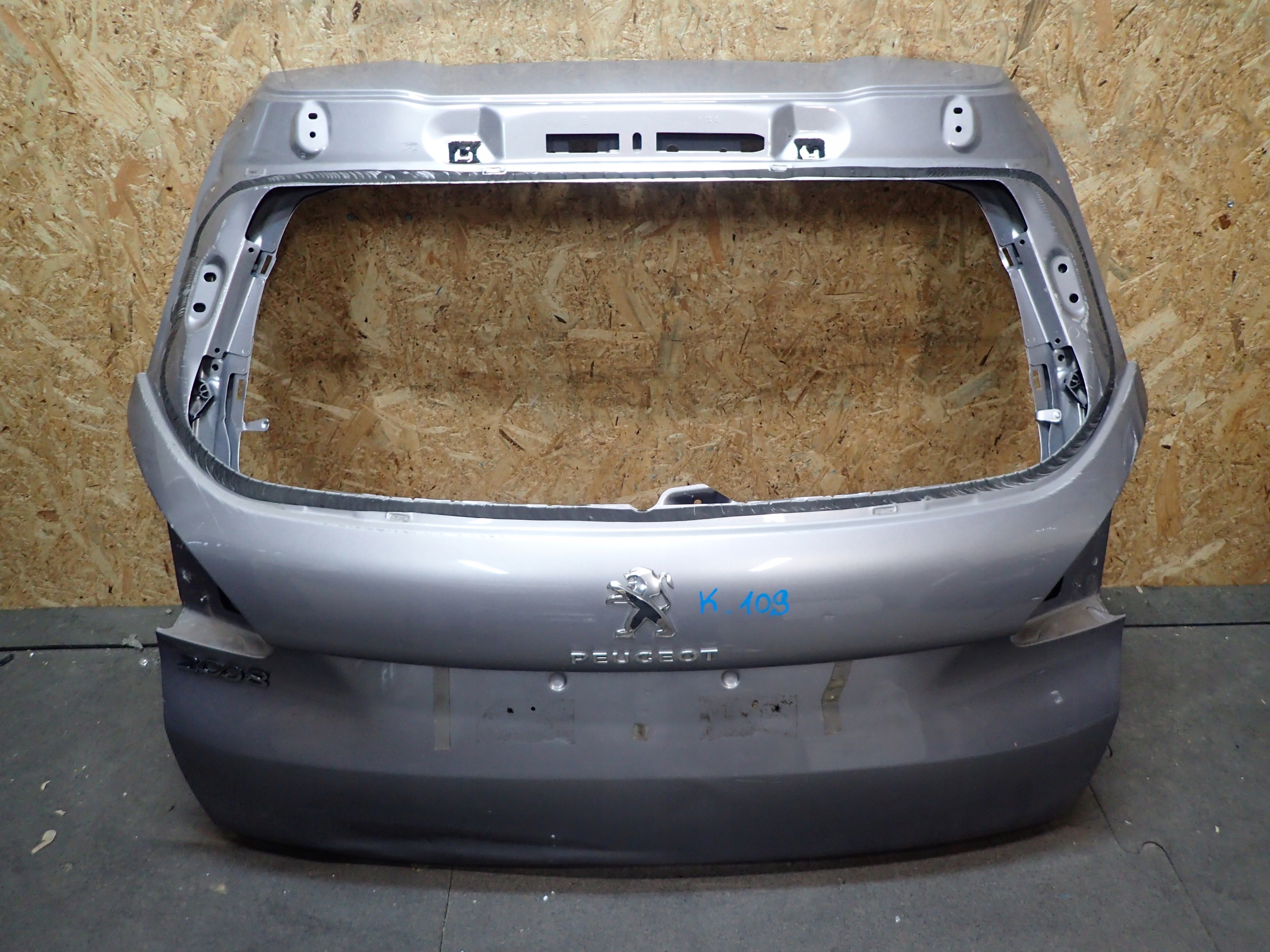 KLAPA TYŁ PEUGEOT 2008 I 1