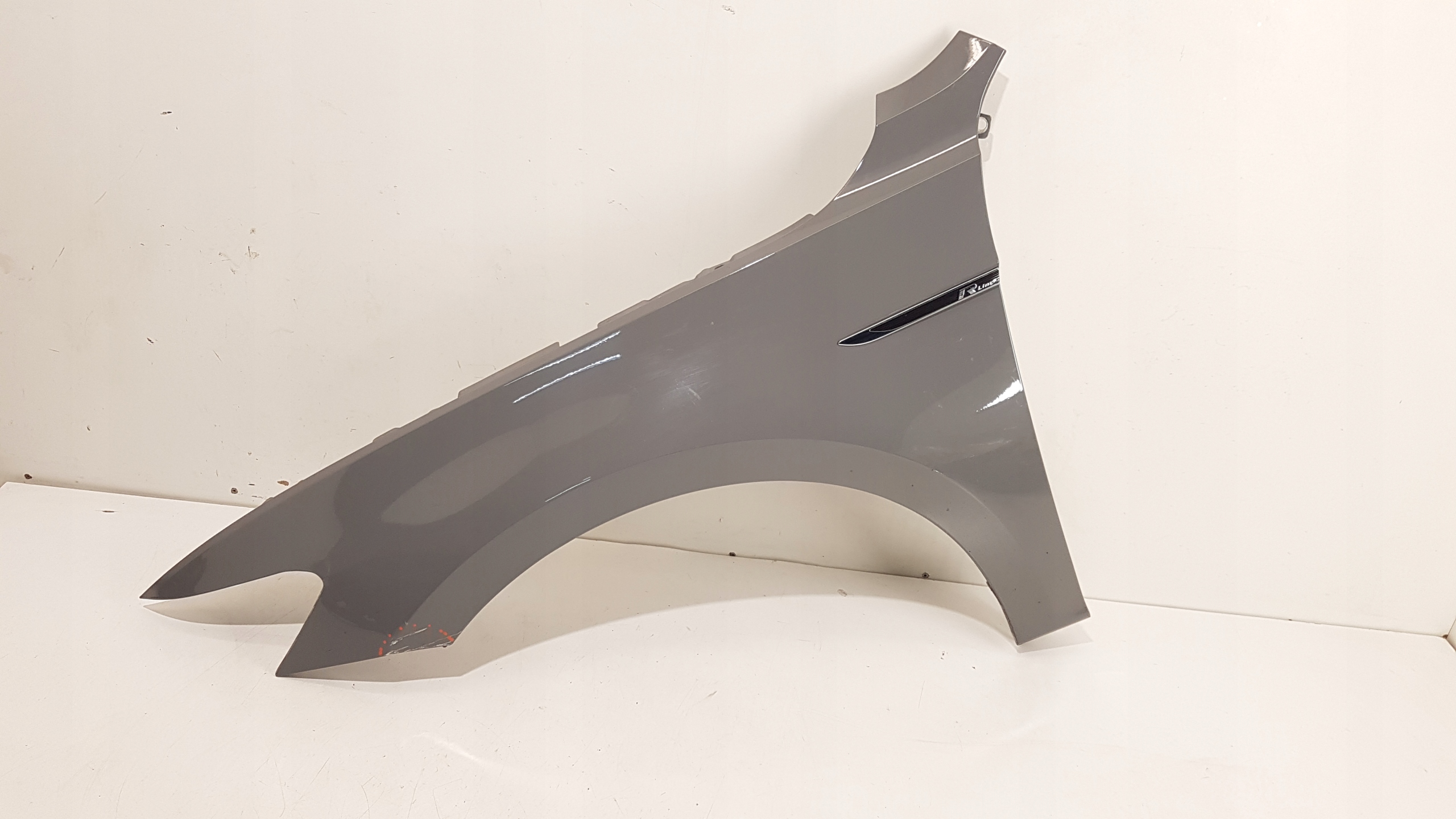 VW PASSAT B8 BLOTNIK LEWY PRZOD PRZEDNI LADNY ORGINAL