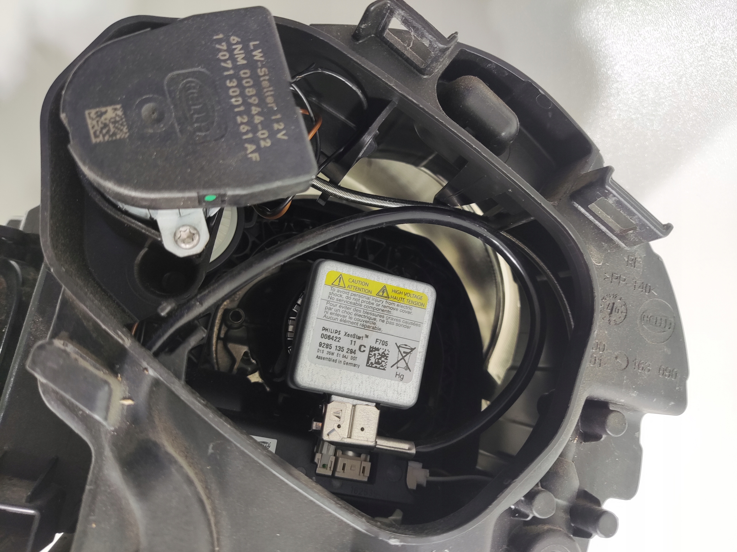 light right front XENON positioning PORSCHE CAYENNE and 2007-2009 LIFT 7L5941032G