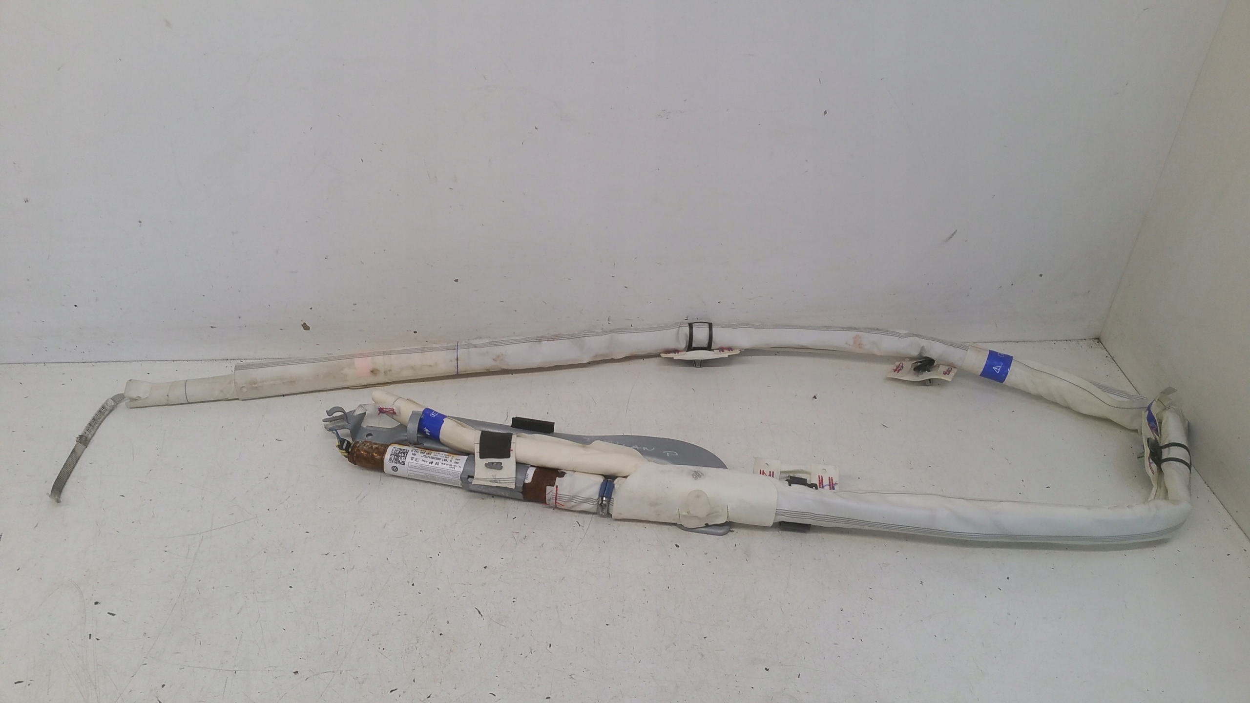 Dachvorhang Airbag links 5N0880742D VW Tiguan