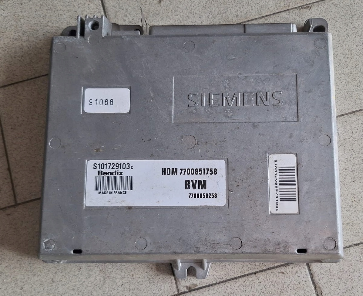 computer control unit of the engine RENAULT 7700851758
